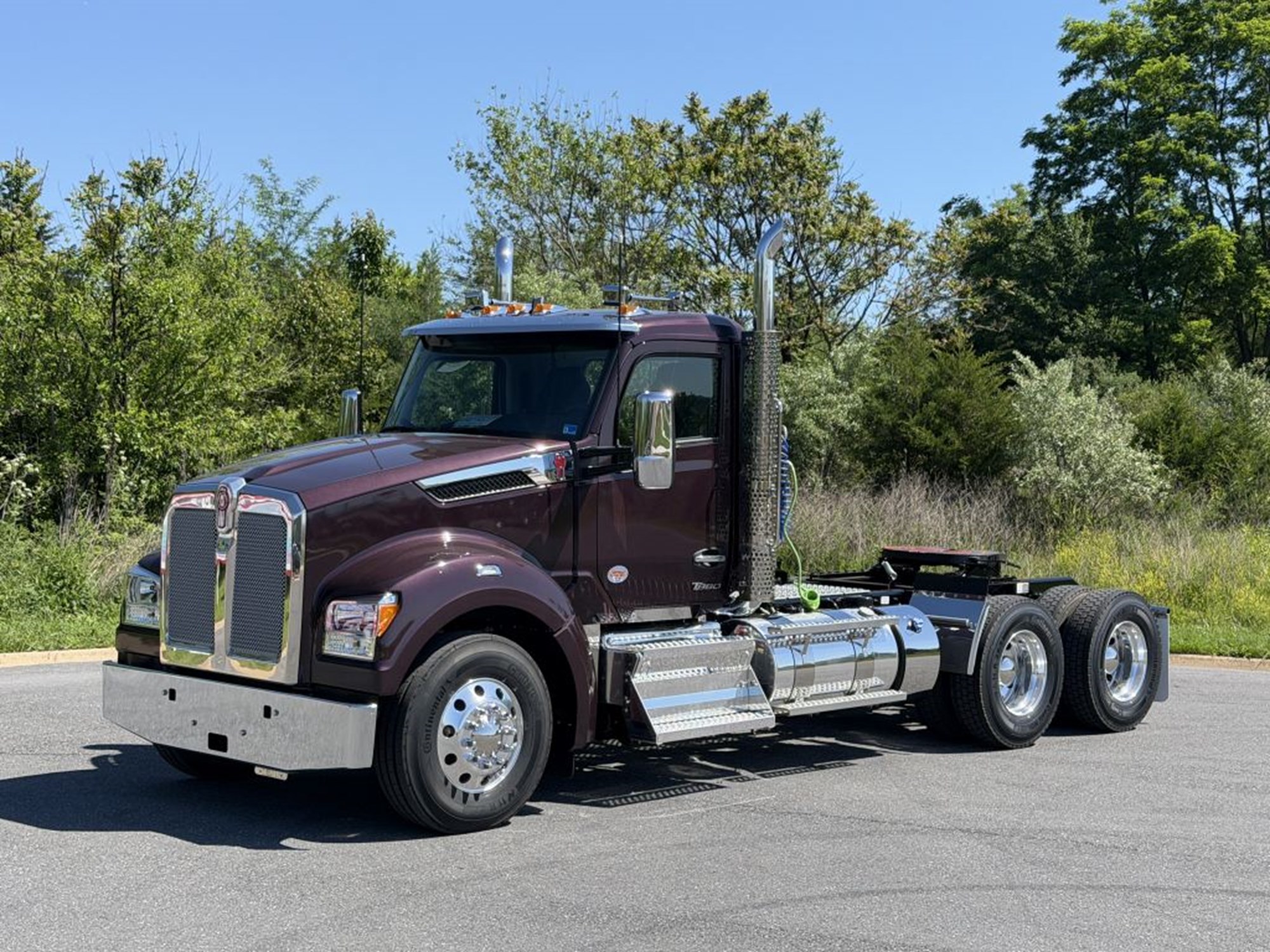 2027 Kenworth T880 in Harrisonburg, VA, VA