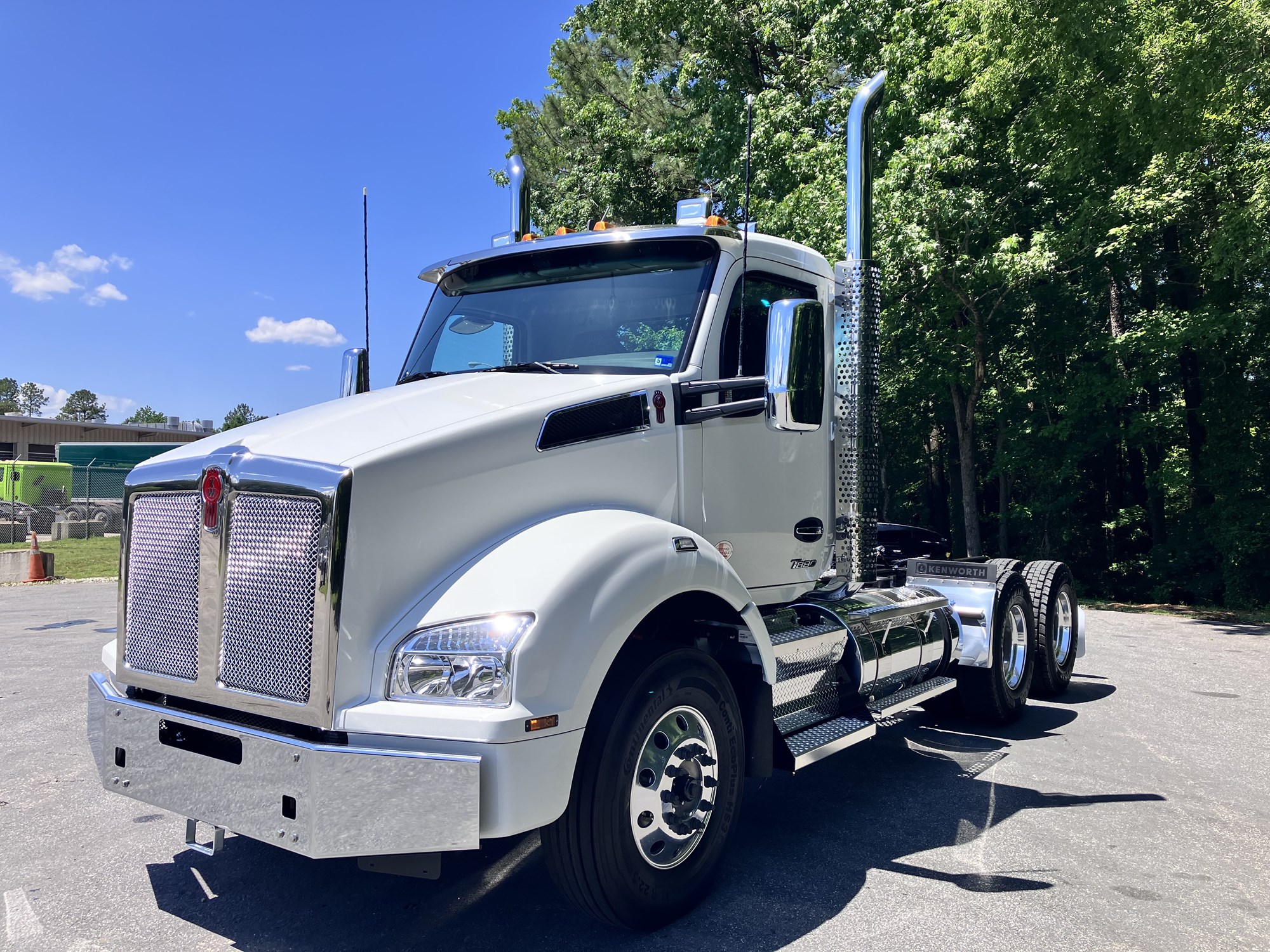 2027 Kenworth T880 2027 Kenworth T880 - image 3 of 6