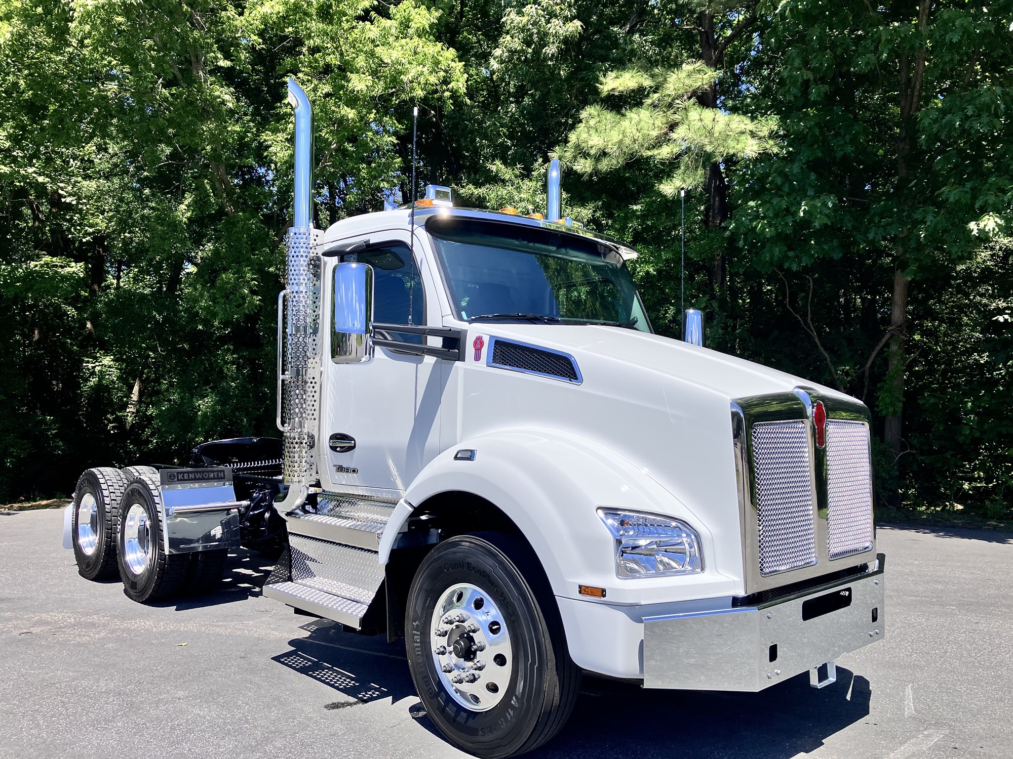 2027 Kenworth T880 2027 Kenworth T880 - image 2 of 6