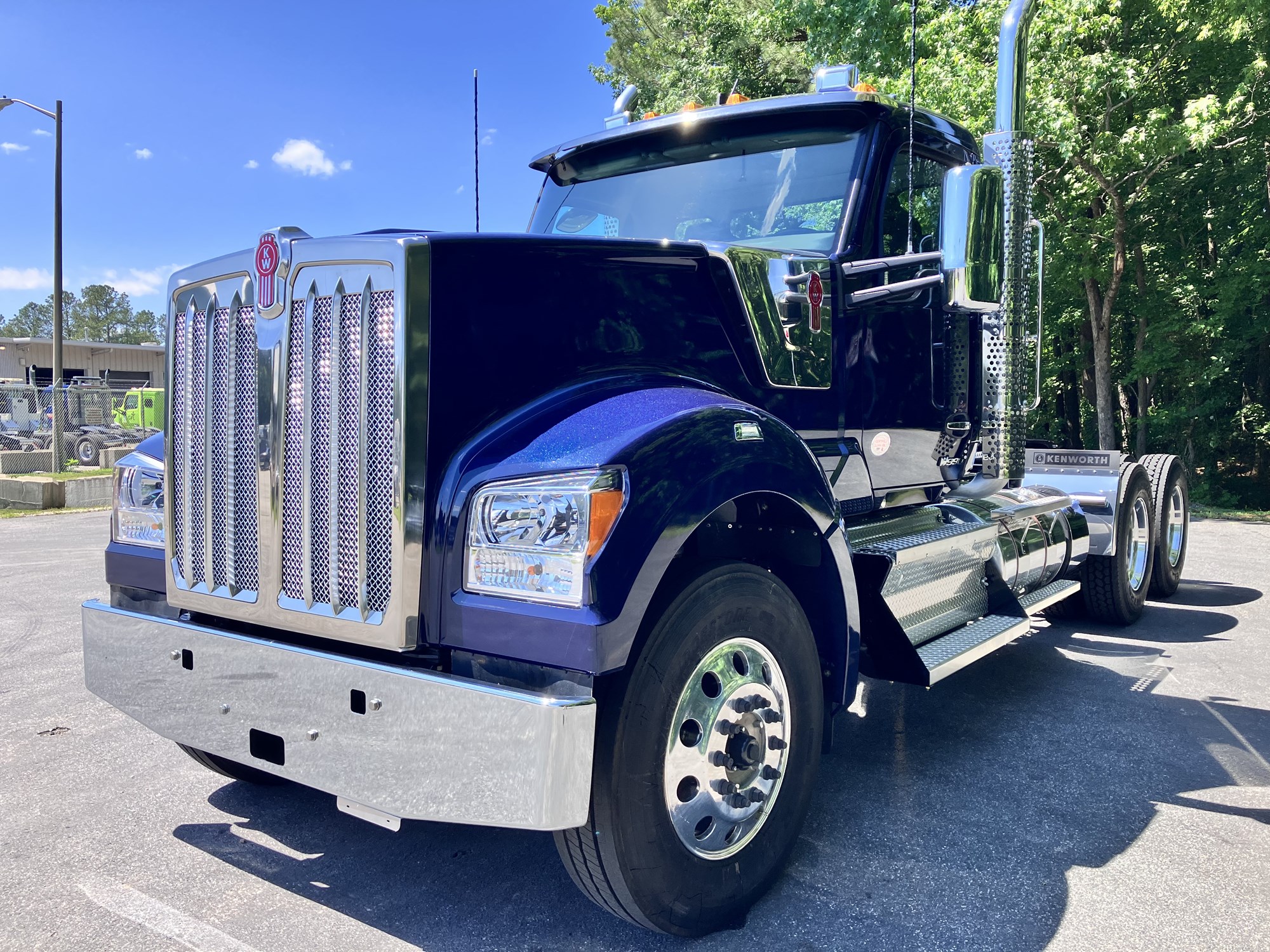 2027 Kenworth W990 in Richmond, VA, VA — photo 3