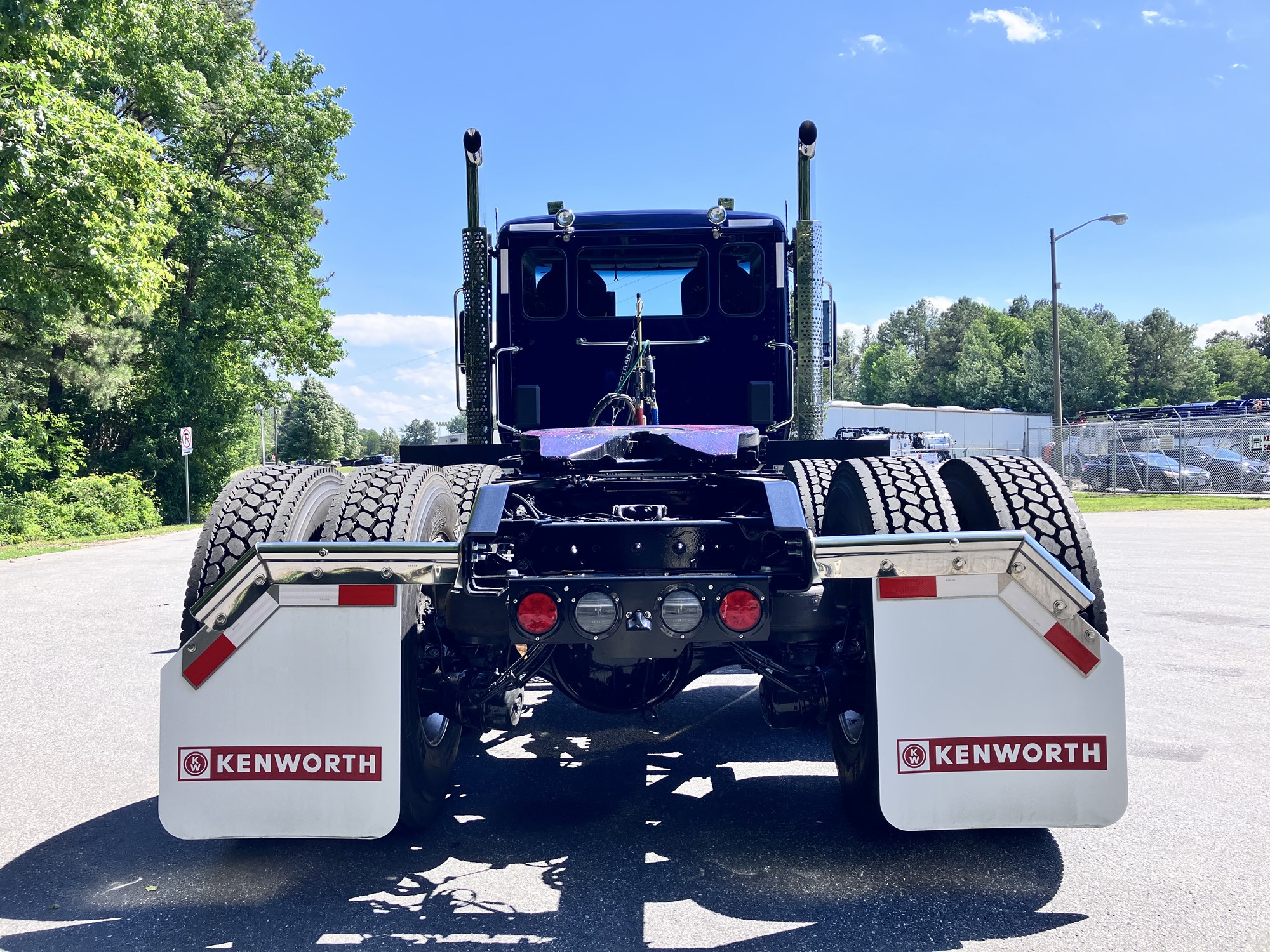 2027 Kenworth W990 in Richmond, VA, VA — photo 6