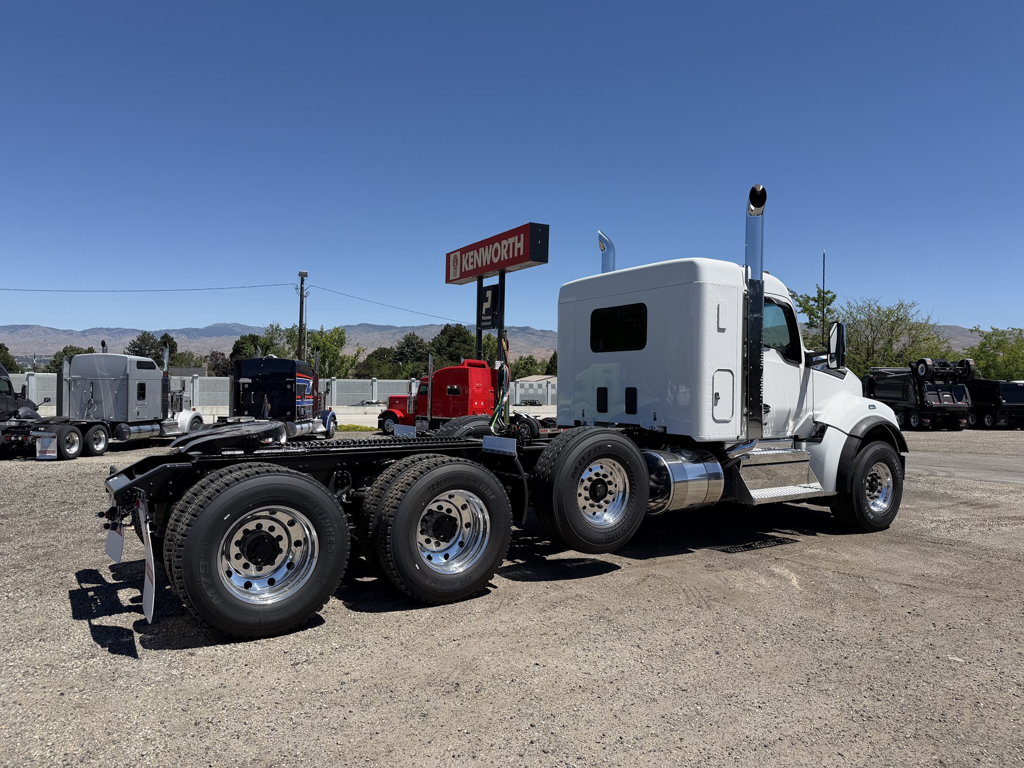 2027 Kenworth T880 2027 Kenworth T880 - image 4 of 6