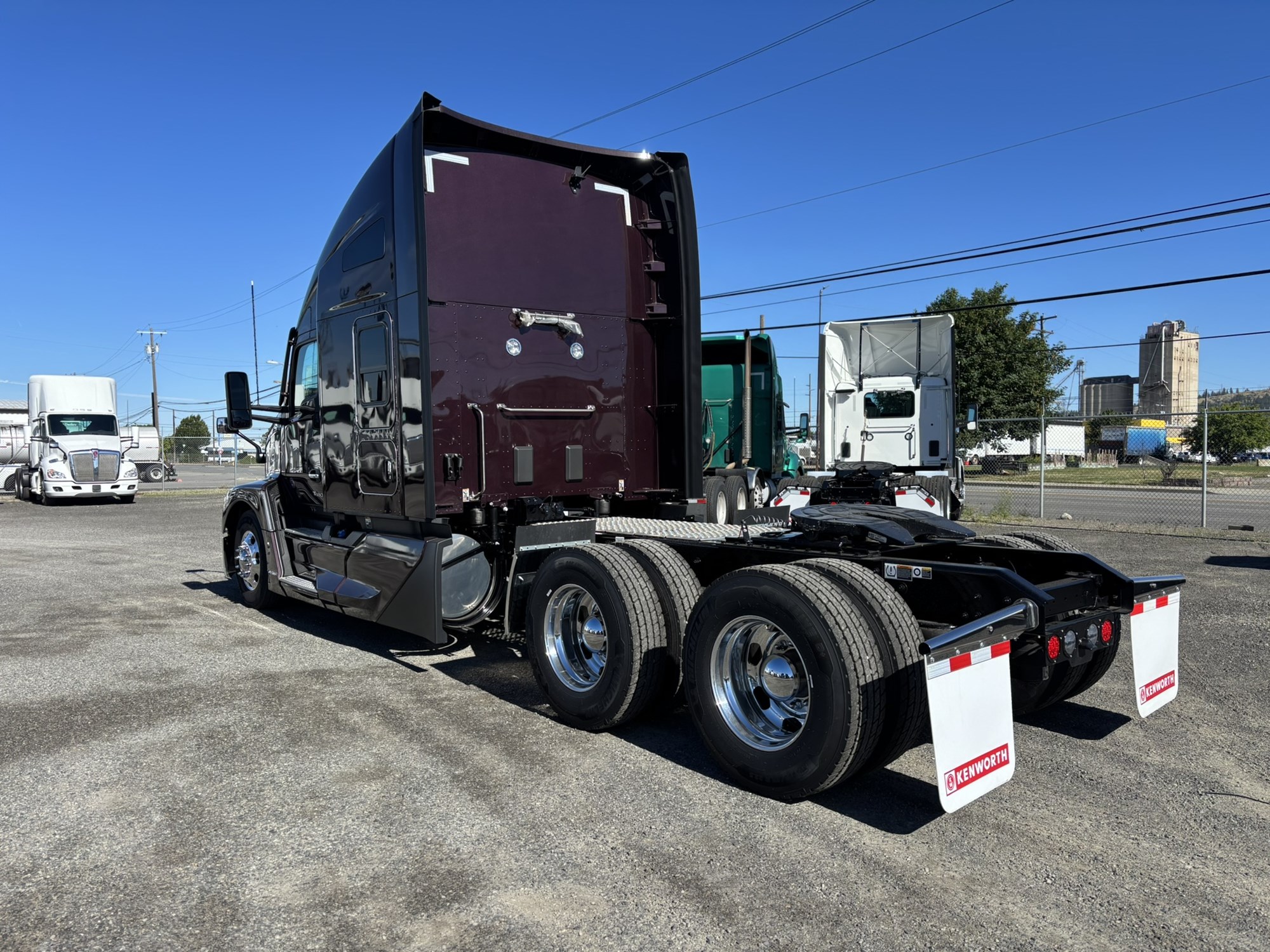 2027 Kenworth T680 in Spokane, WA, WA — photo 3