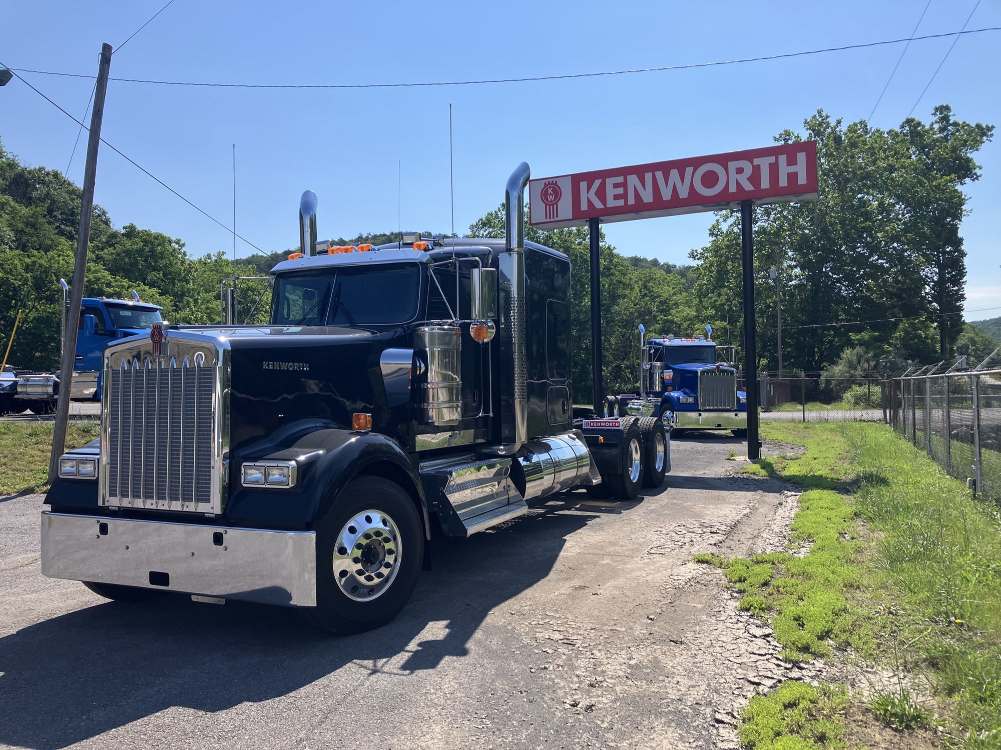 2027 Kenworth W900 in Keyser, WV
