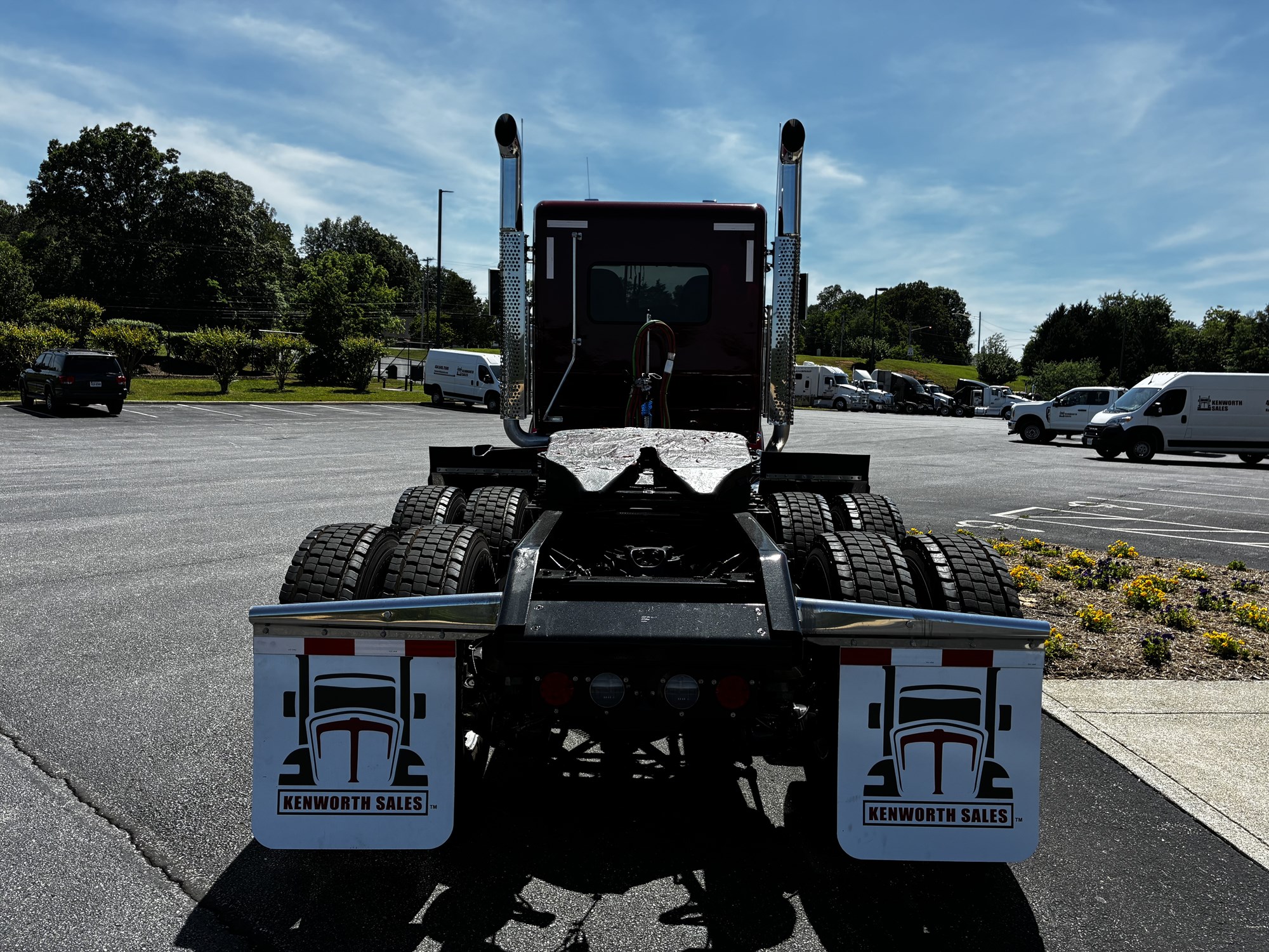 2027 Kenworth W900B 2027 Kenworth W900B - image 6 of 6