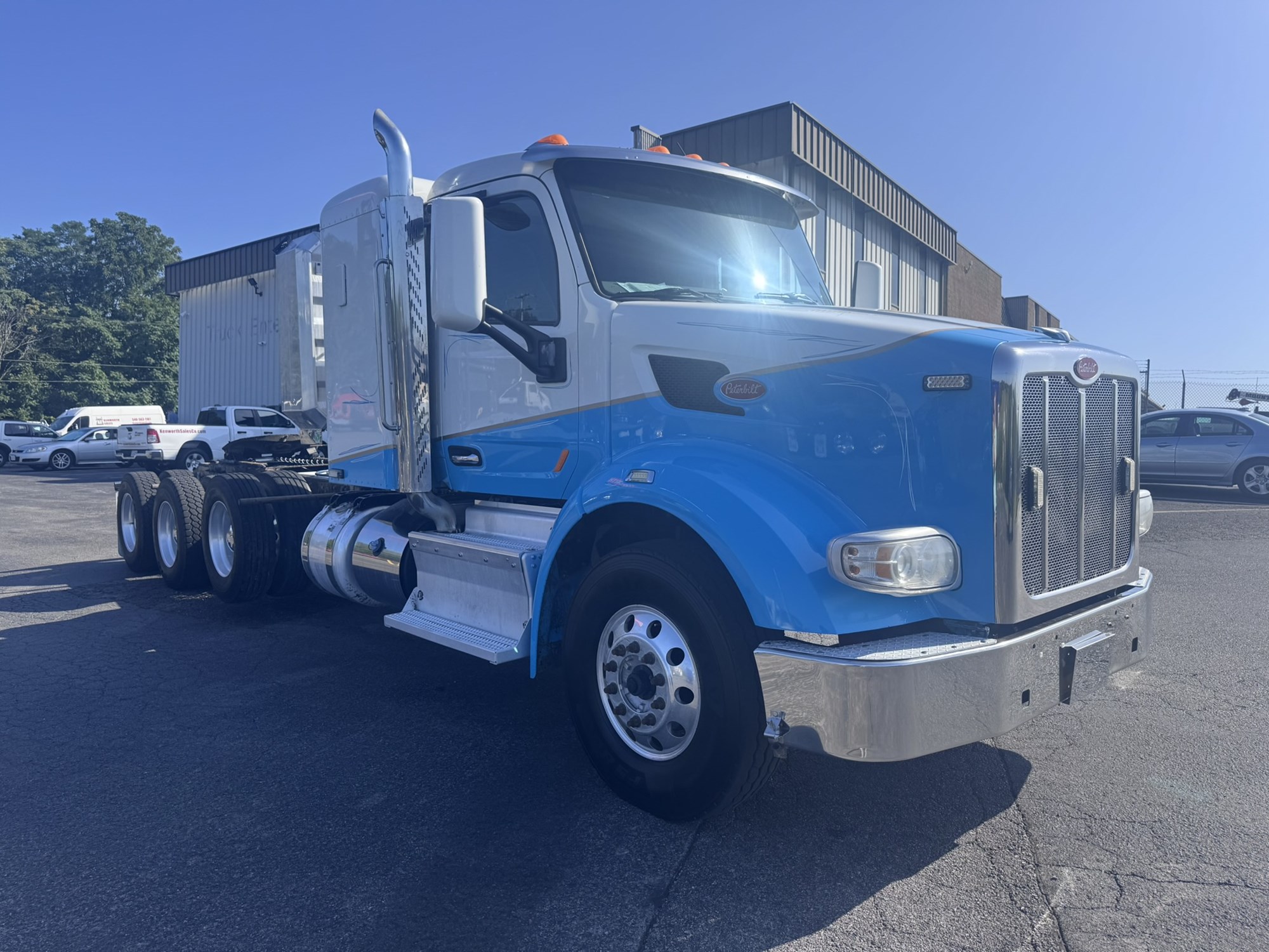 2015 Peterbilt in Roanoke, VA — photo 6
