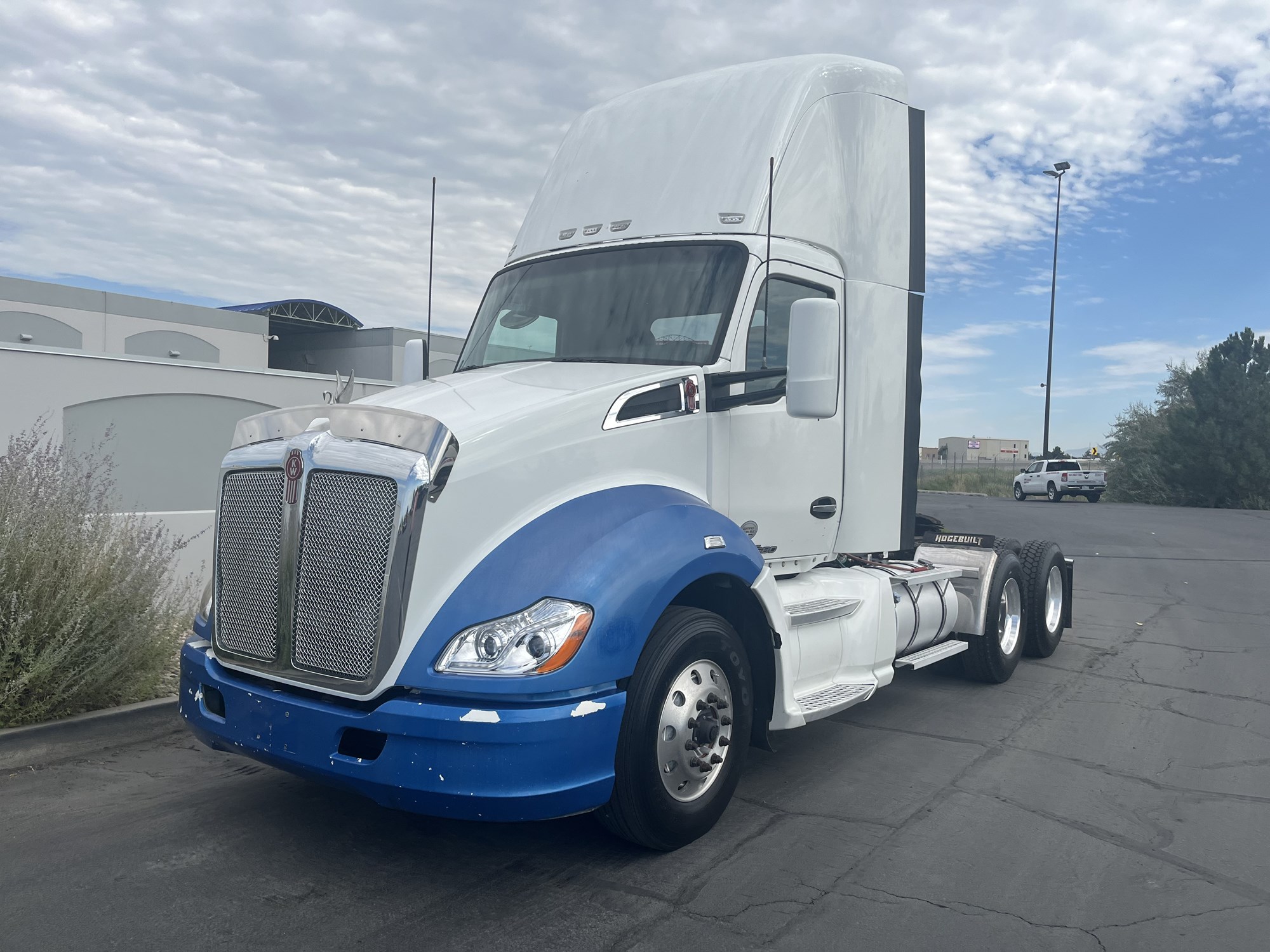 2015 Kenworth T680 in Salt Lake, UT — photo 2