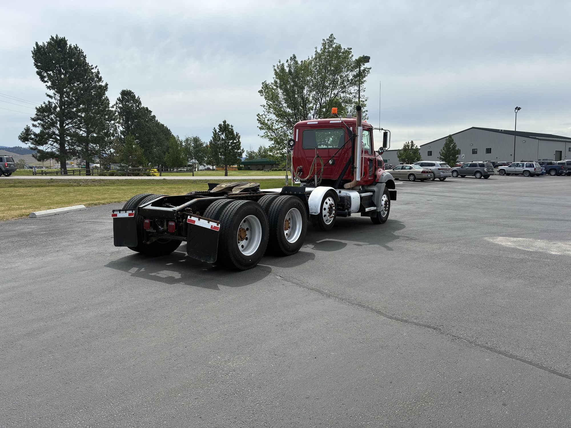 2015 Mack Granite 2015 Mack Granite - image 4 of 6