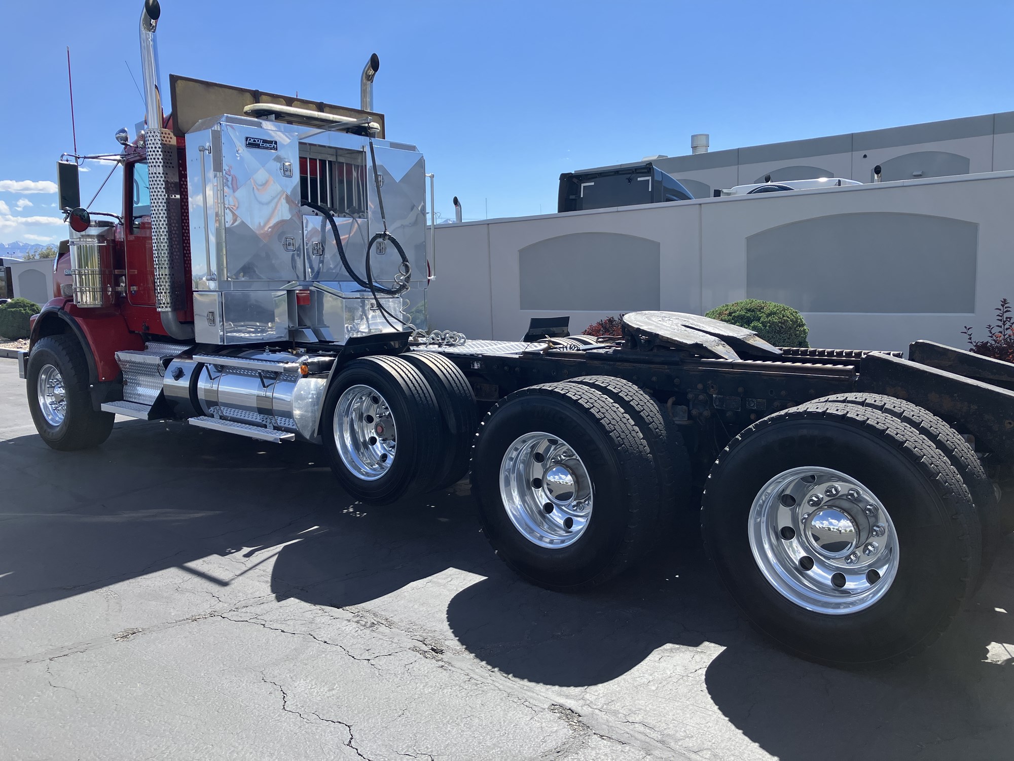 2017 Kenworth T800 in Salt Lake, UT — photo 2