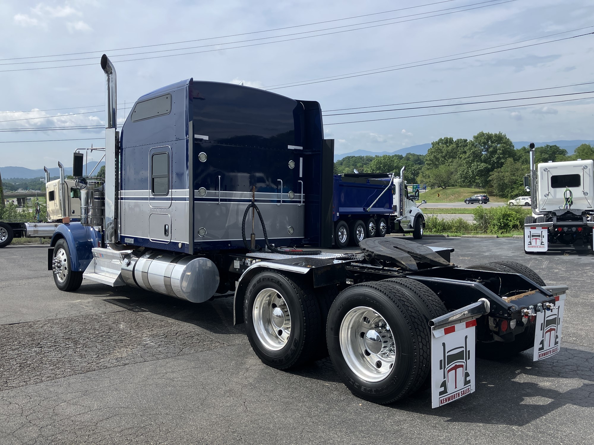 2019 Kenworth W900B - image 6 of 6