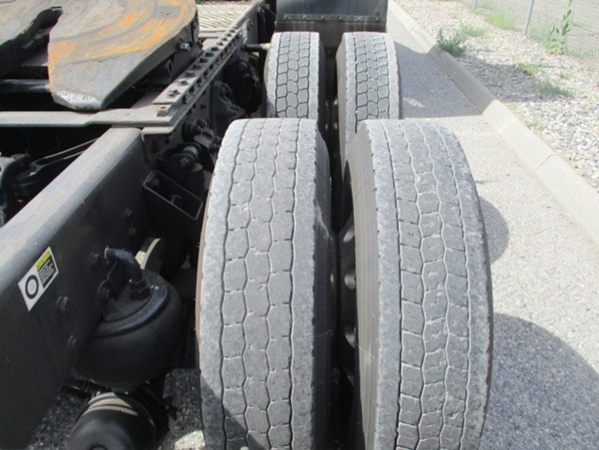 2021 Kenworth T800 - image 6 of 6