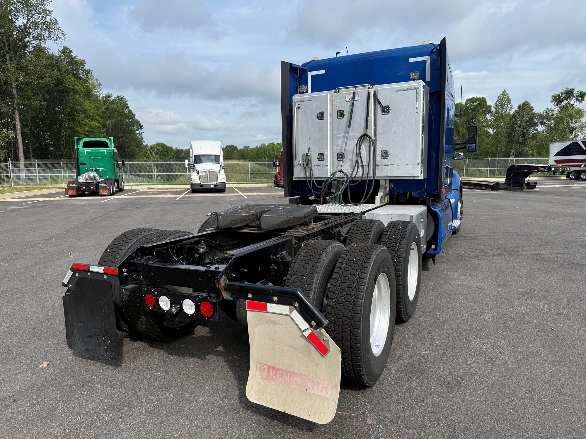 2021 Kenworth T680 in Ashland, VA — photo 3