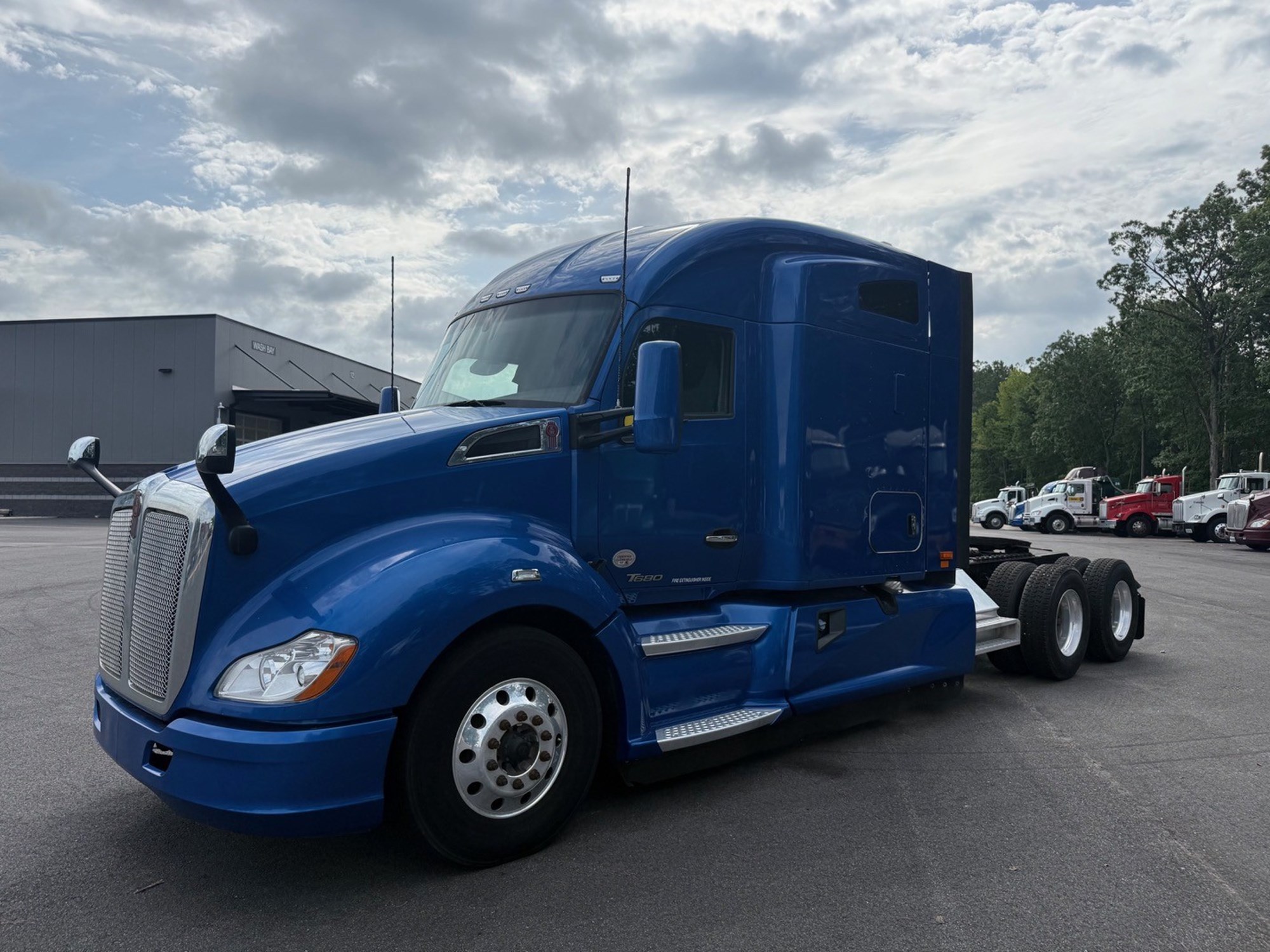 2021 Kenworth T680 in Ashland, VA — photo 4