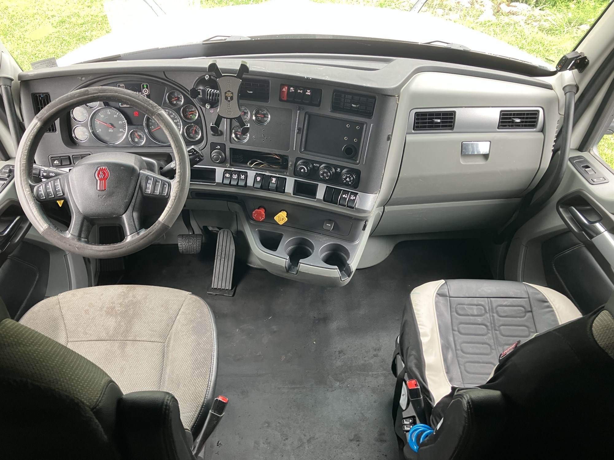 2021 Kenworth T680 in Chesapeake, VA — photo 6