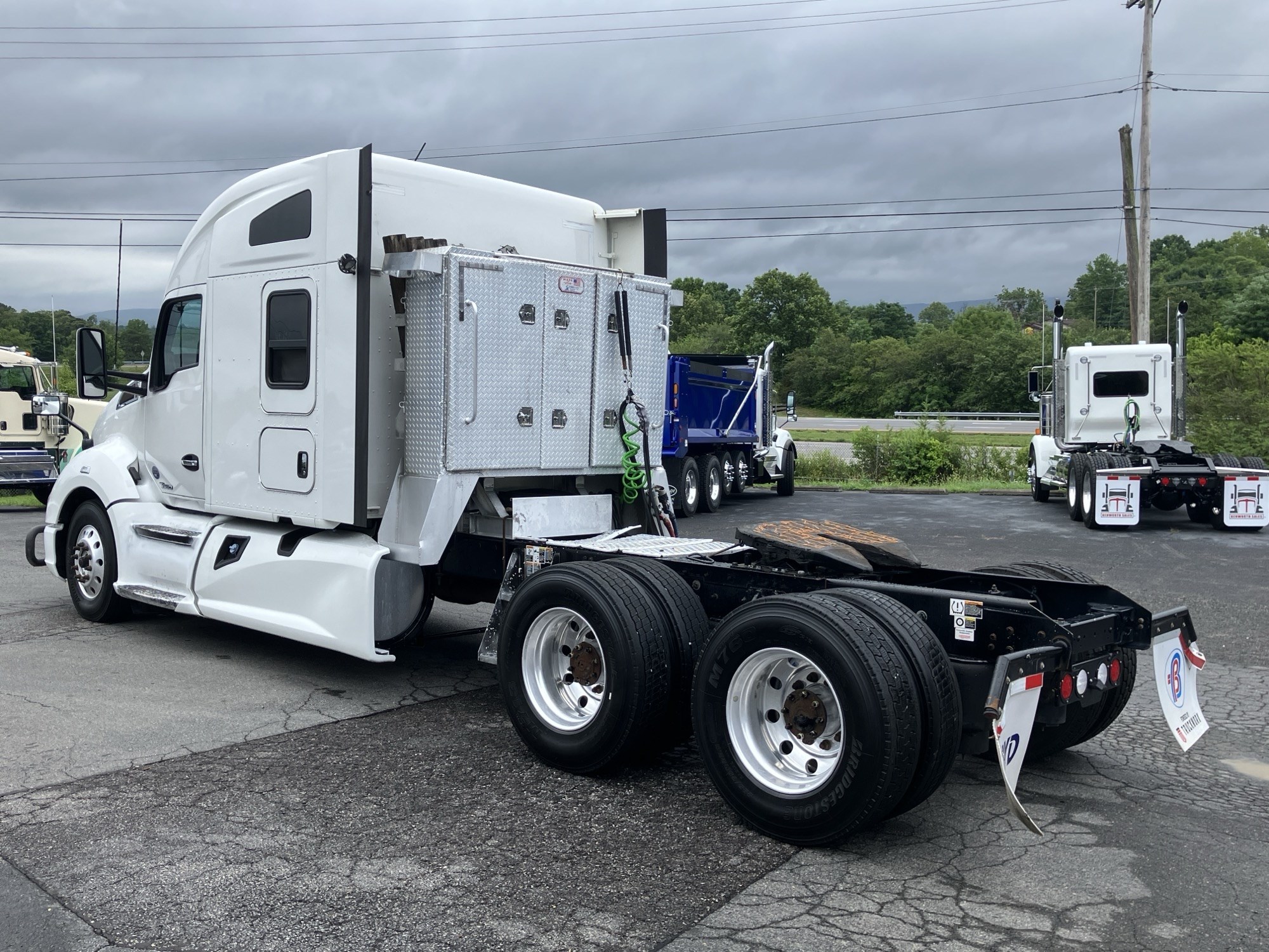 2021 Kenworth T680 in Roanoke, VA — photo 6