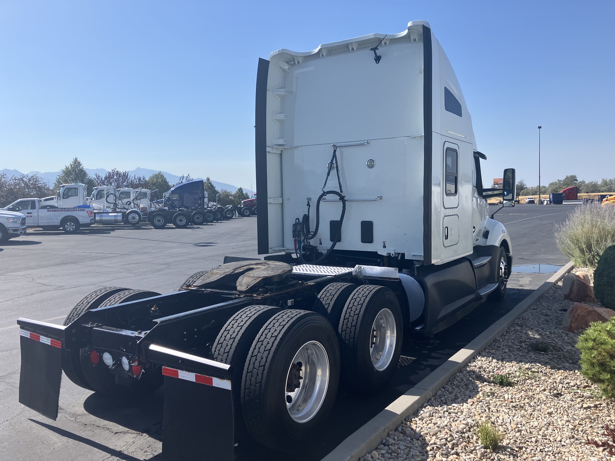 2021 Kenworth T680 in Salt Lake, UT — photo 5