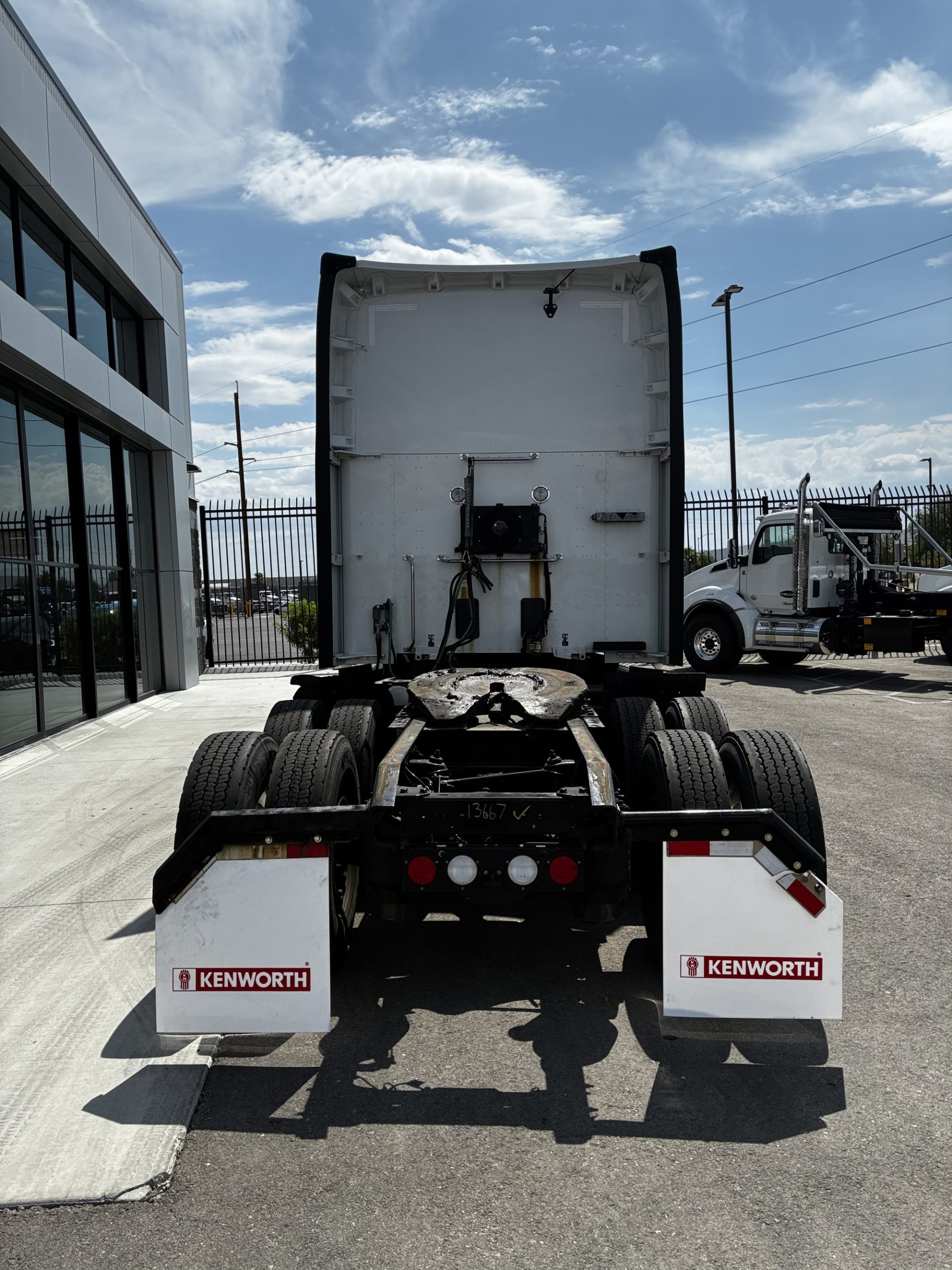 2022 Kenworth T680 in Las Vegas, NV — photo 5