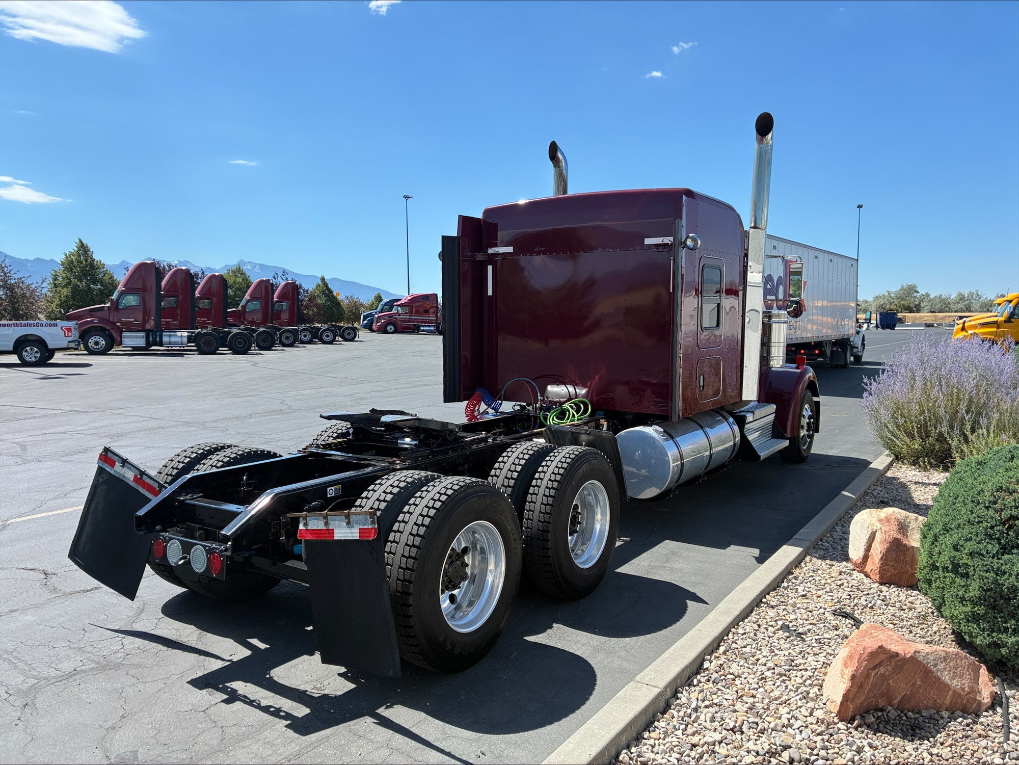 2022 Kenworth W900 2022 Kenworth W900 - image 5 of 6