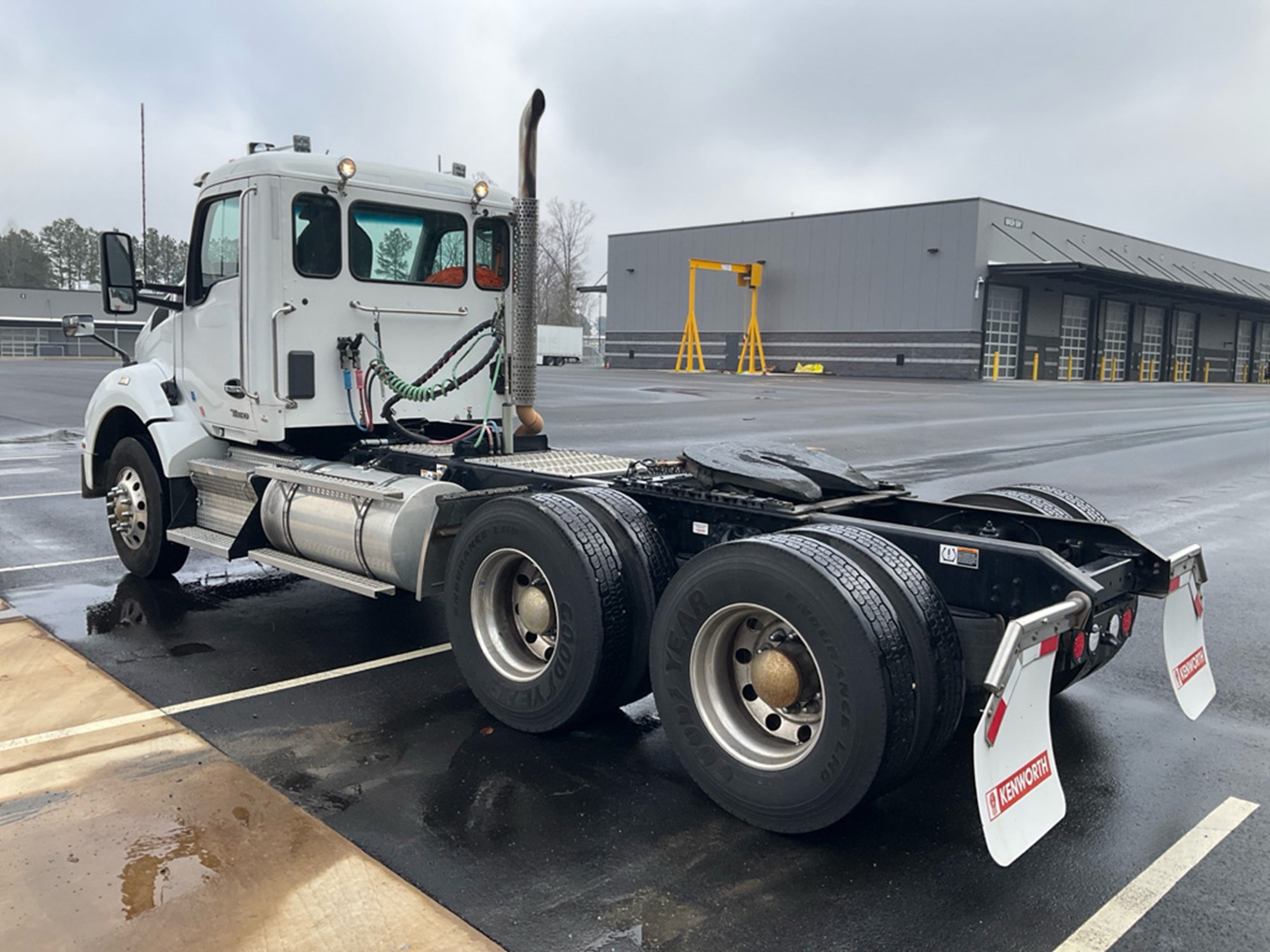 2023 Kenworth T880 in Richmond, VA — photo 4