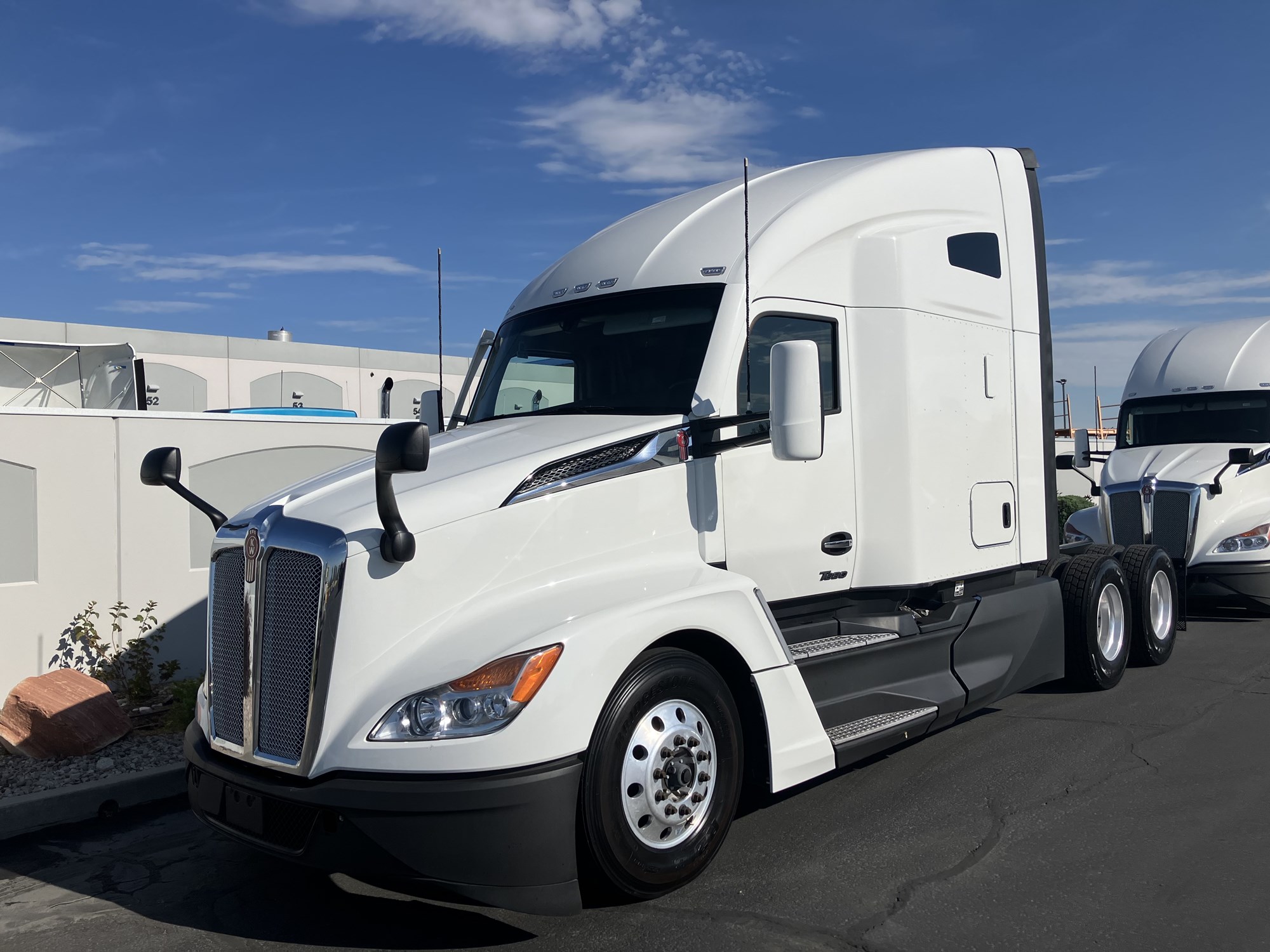2023 Kenworth in Salt Lake, UT — photo 2