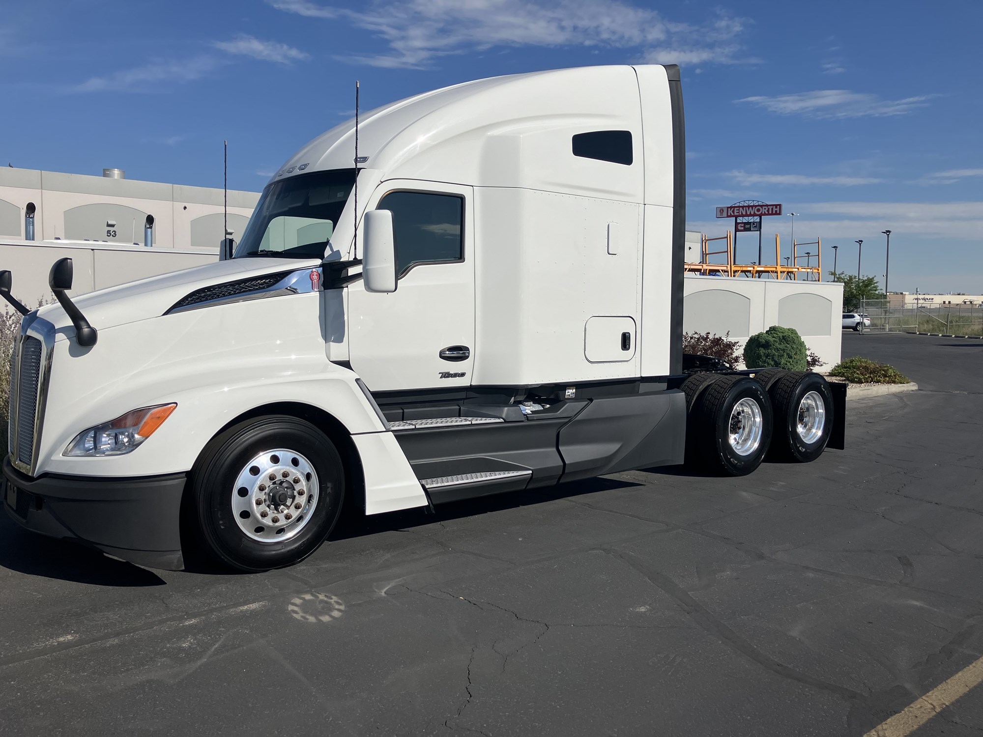 2023 Kenworth in Salt Lake, UT — photo 2