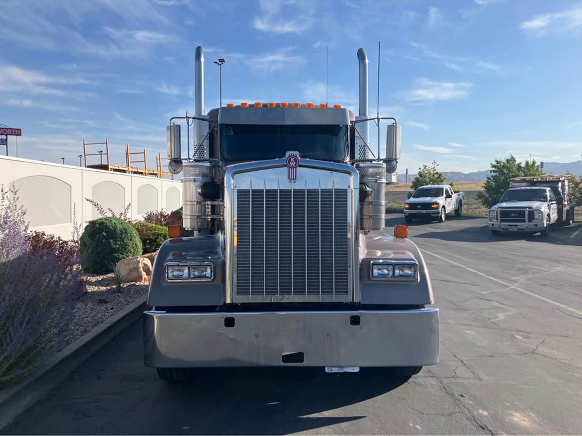 2022 Kenworth W900 2022 Kenworth W900 - image 3 of 6