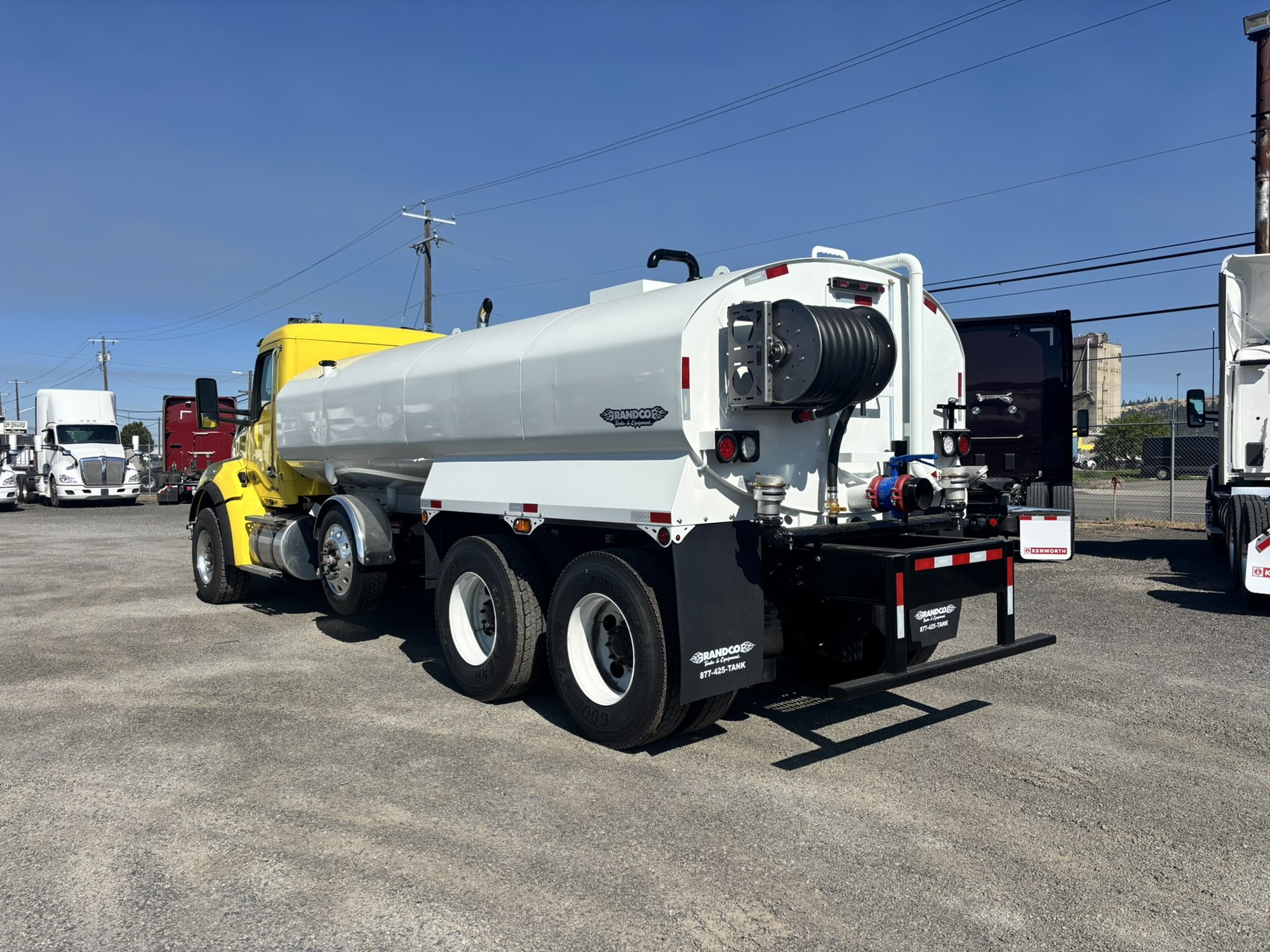 2025 Kenworth T880 in Spokane, WA — photo 3
