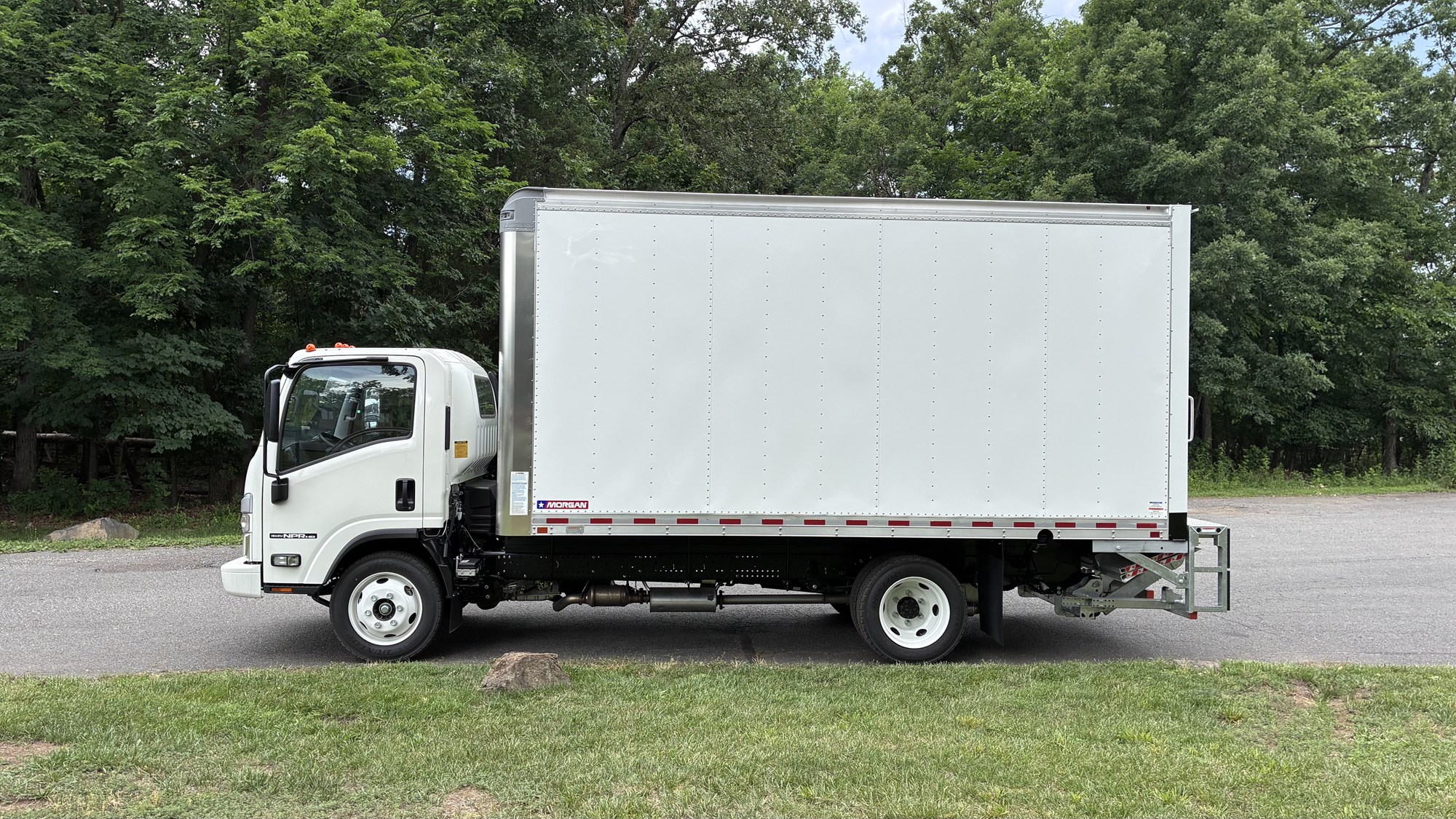2026 Isuzu in Manassas, VA — photo 2