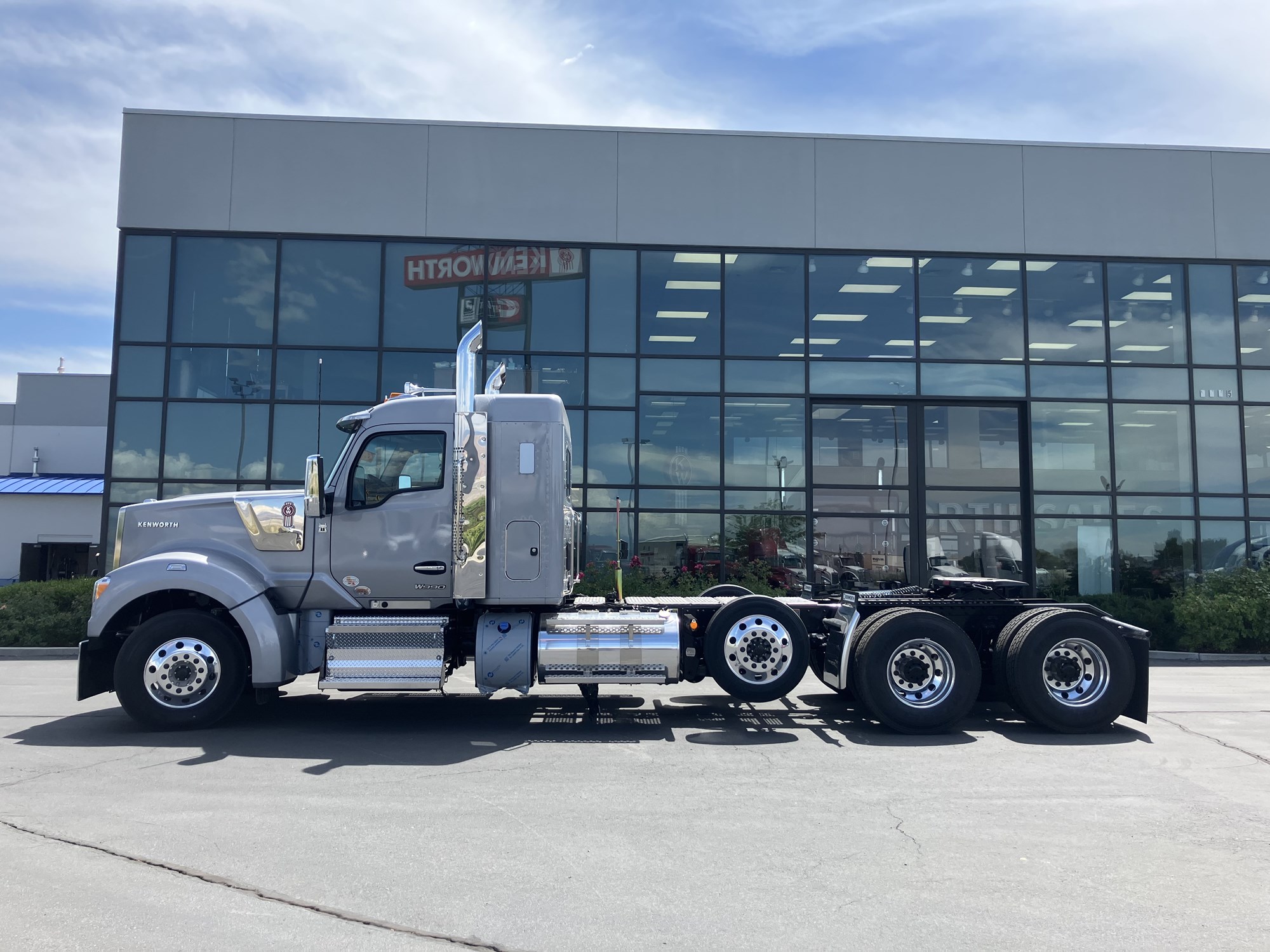 2027 Kenworth W990 in Salt Lake, UT — photo 5