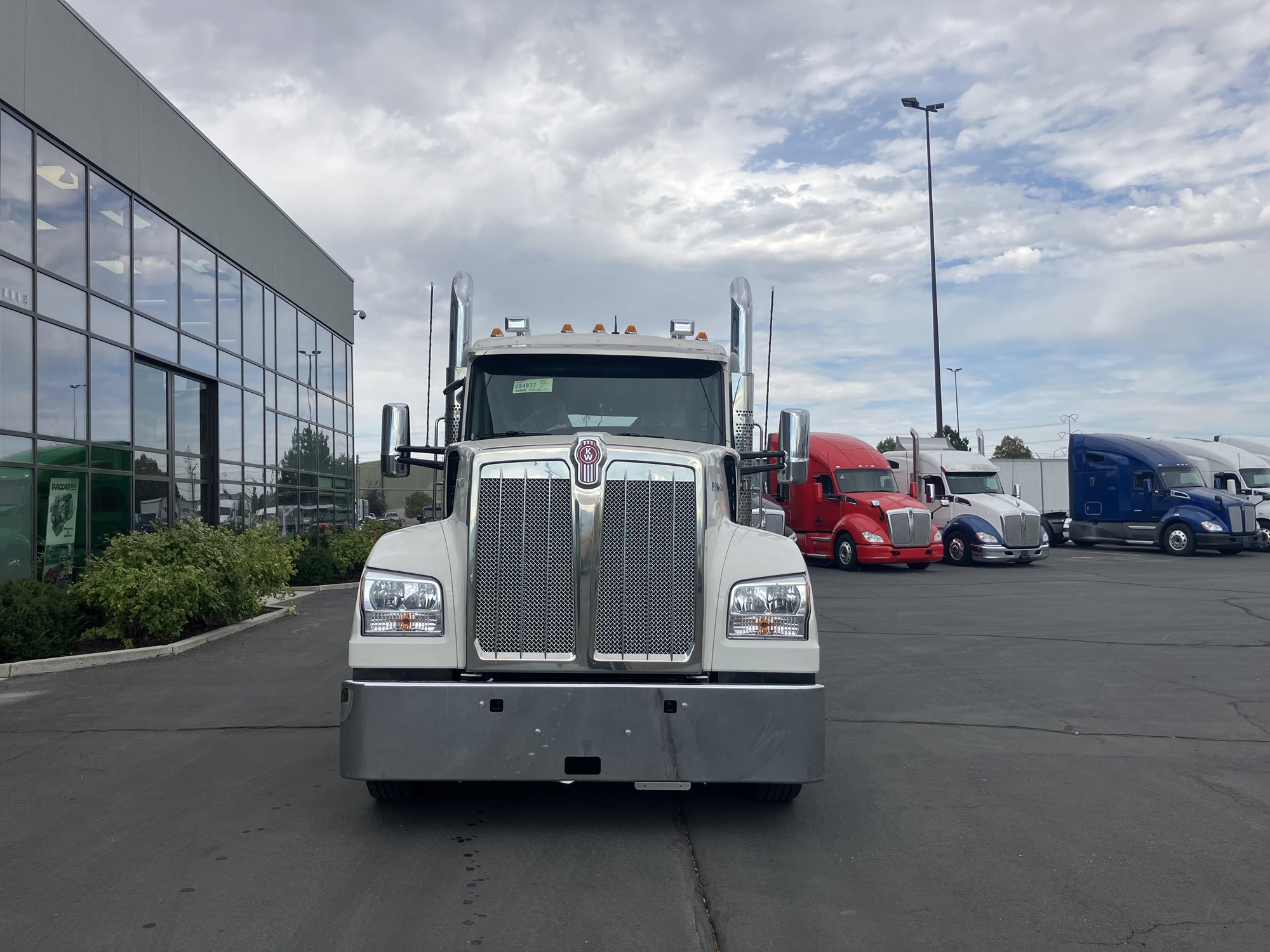 2027 Kenworth W990 in Salt Lake, UT — photo 2