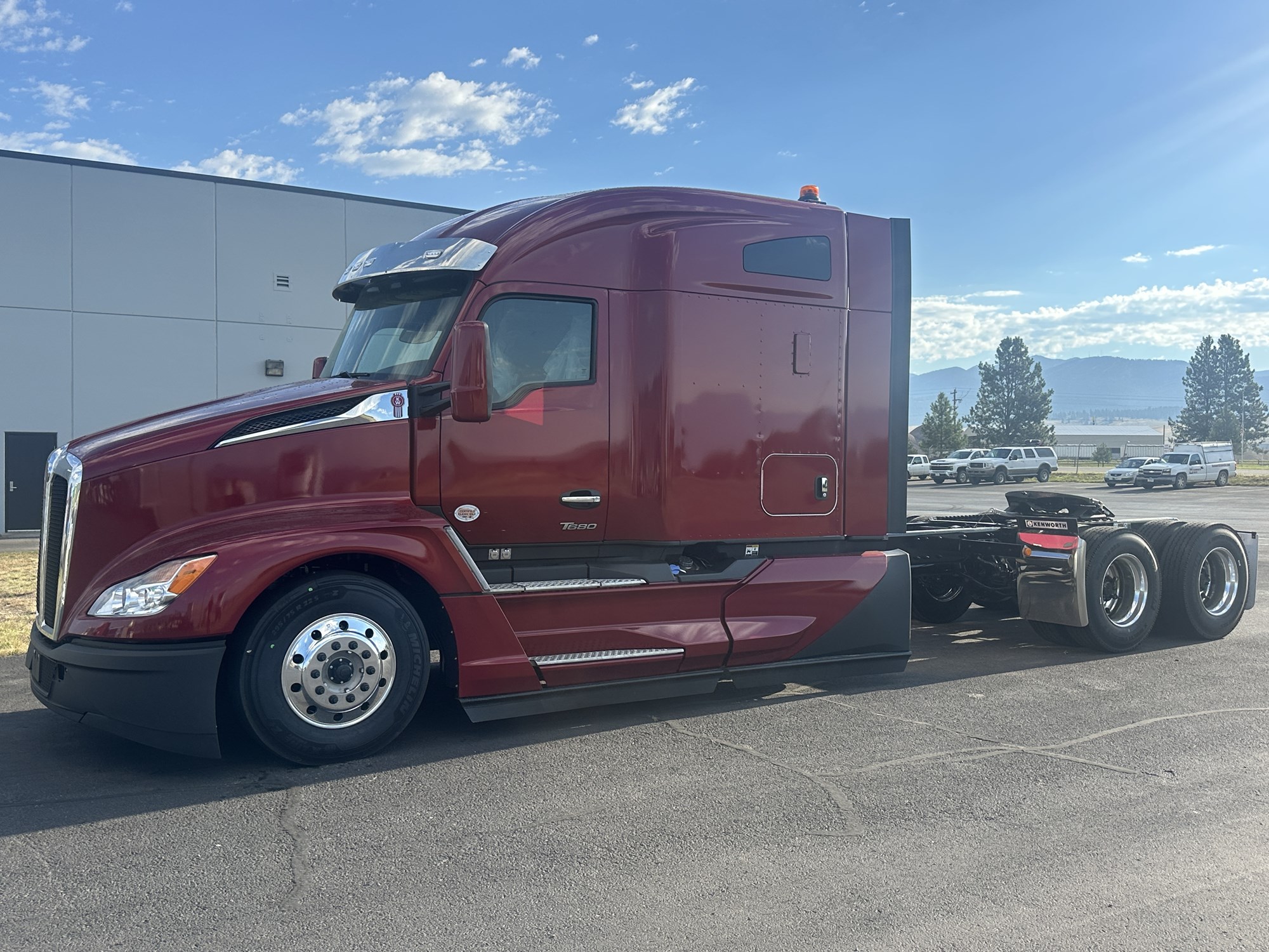 2027 Kenworth T680 Next Gen 2027 Kenworth T680 Next Gen - image 1 of 5