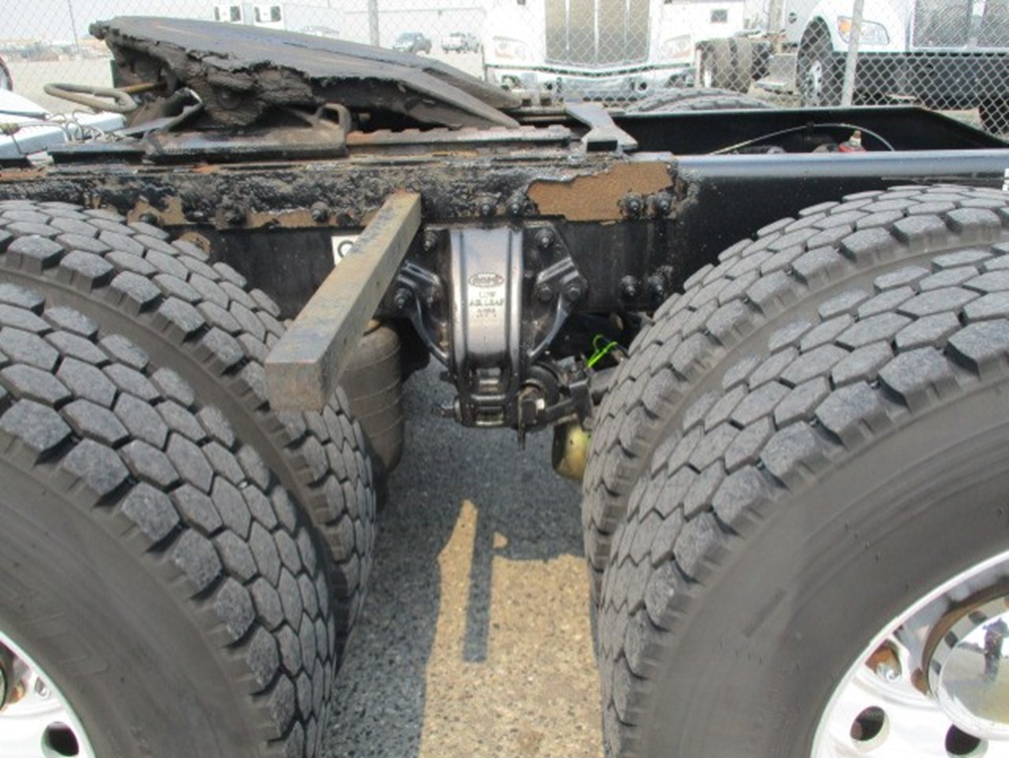 2012 Peterbilt 388 - image 5 of 6