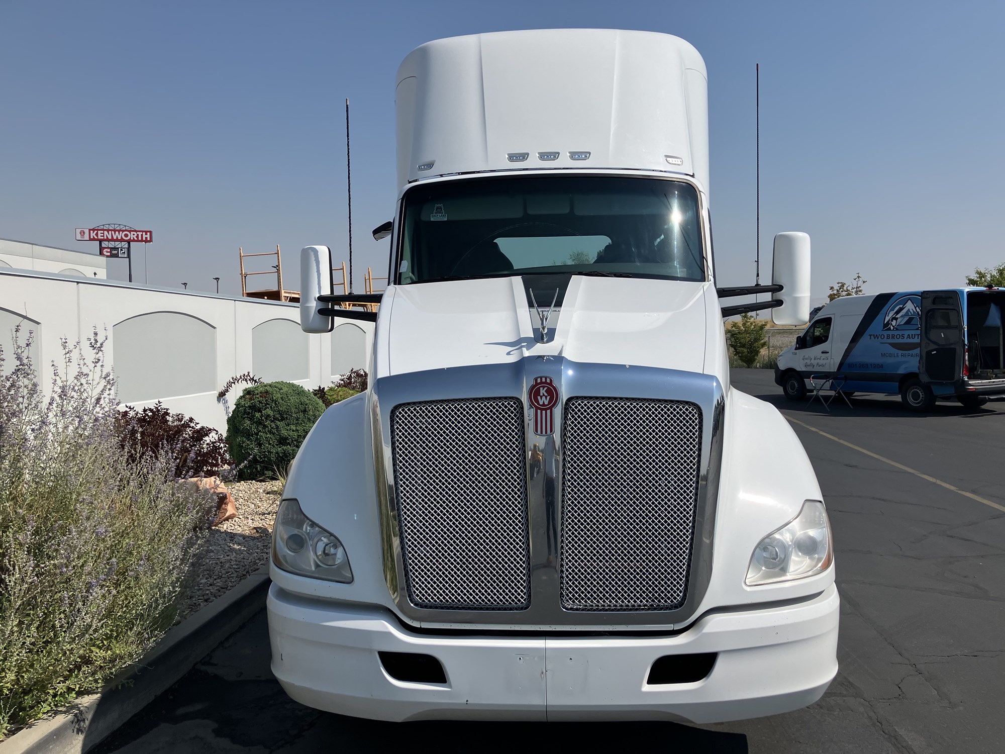2018 Kenworth T680 in Salt Lake, UT — photo 3