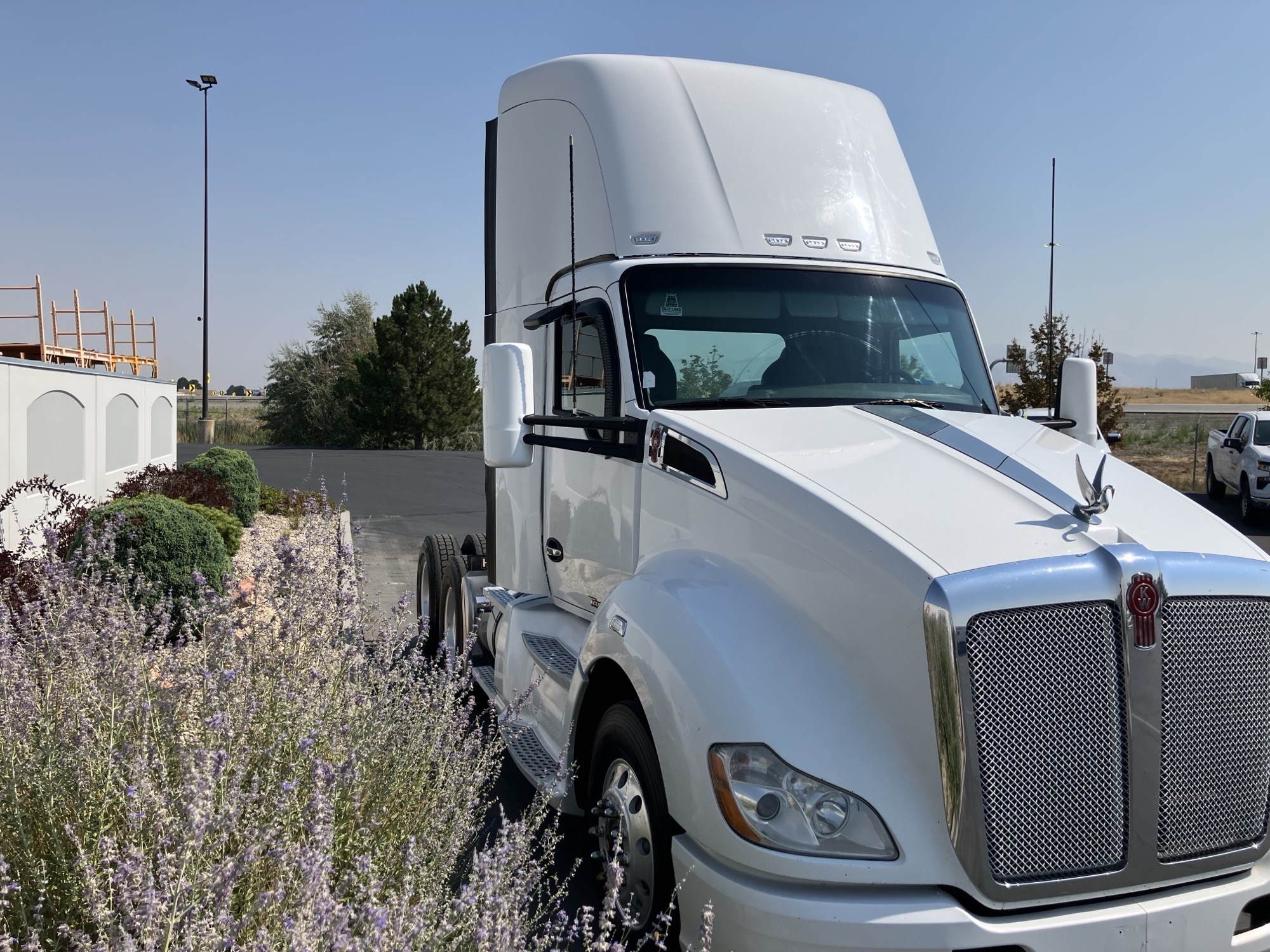 2018 Kenworth T680 in Salt Lake, UT — photo 4
