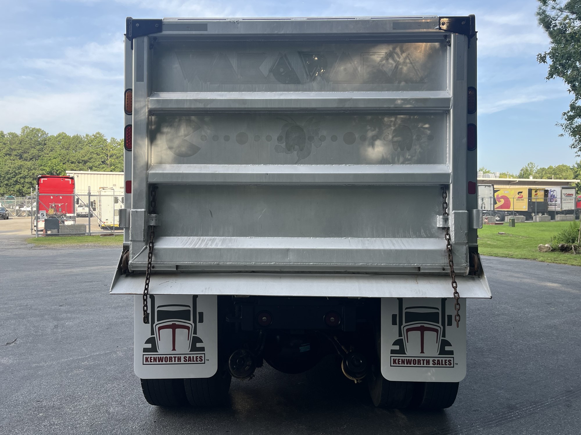 2019 Kenworth T880 - image 5 of 6