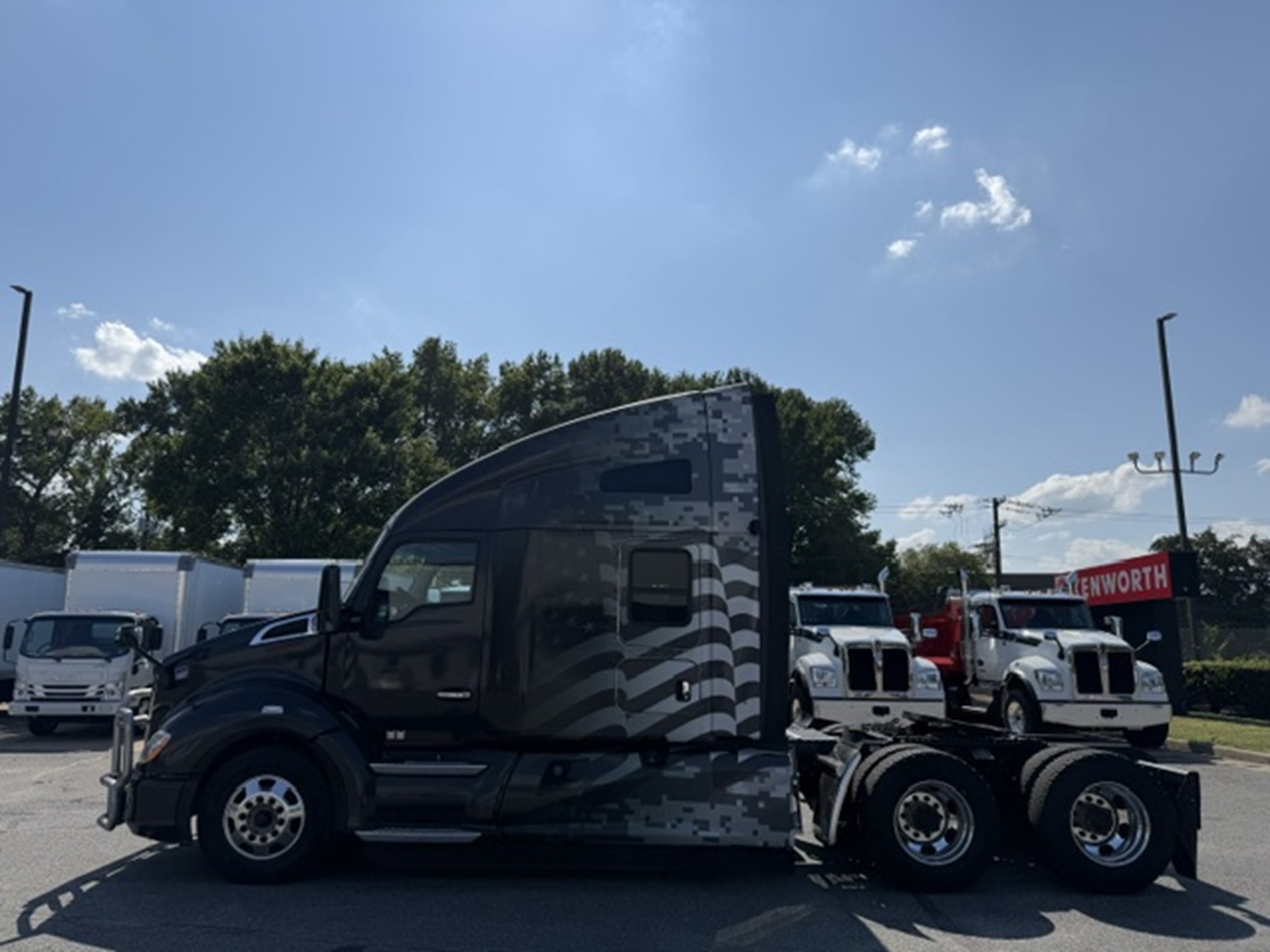 2022 Kenworth T680 in Chesapeake, VA — photo 4