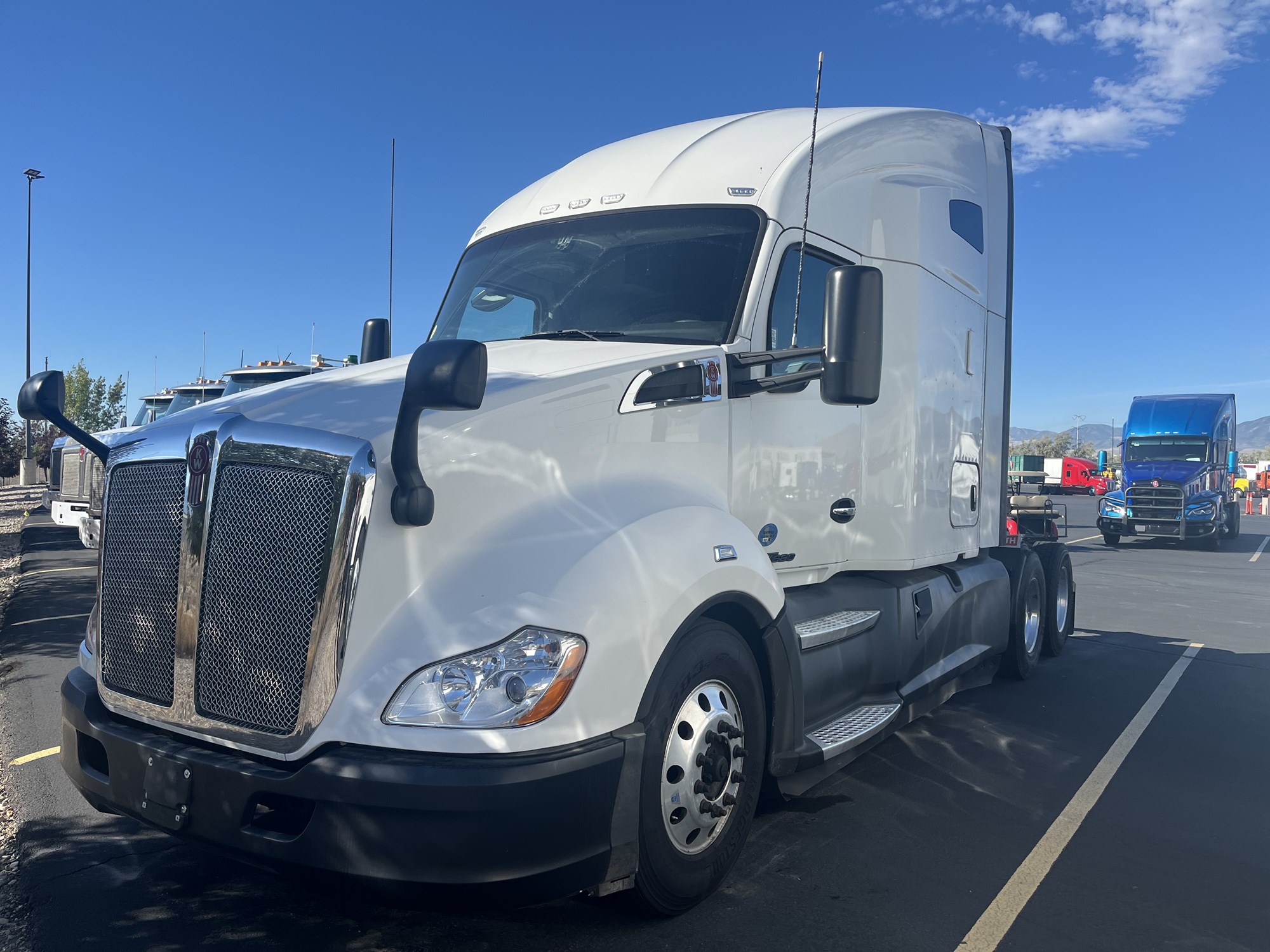 2021 Kenworth T680 - image 1 of 1
