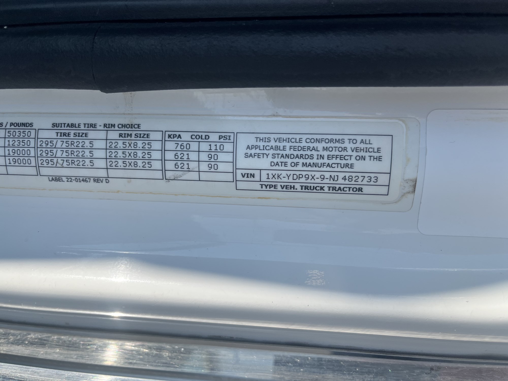 2021 Kenworth T680 - image 5 of 6