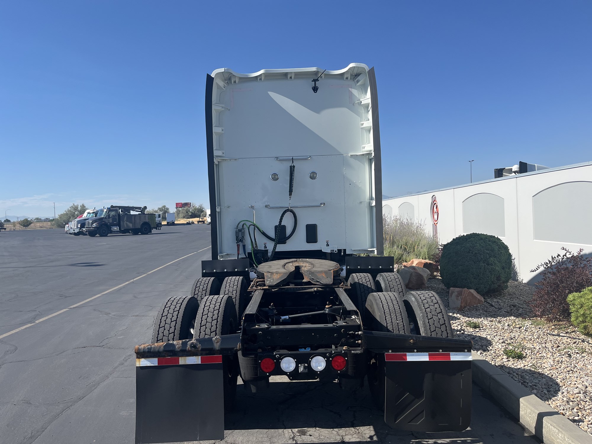 2021 Kenworth T680 - image 6 of 6