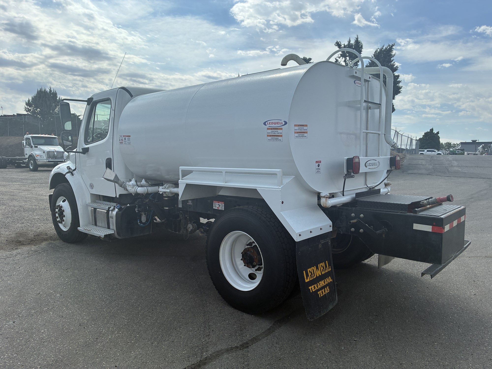 2022 Freightliner eM2 in Boise, ID — photo 3