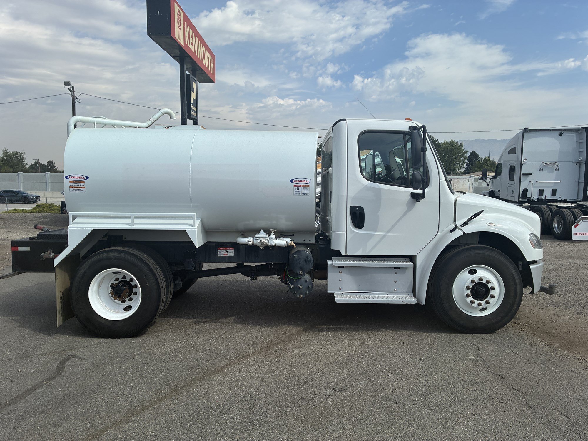 2022 Freightliner eM2 in Boise, ID — photo 6