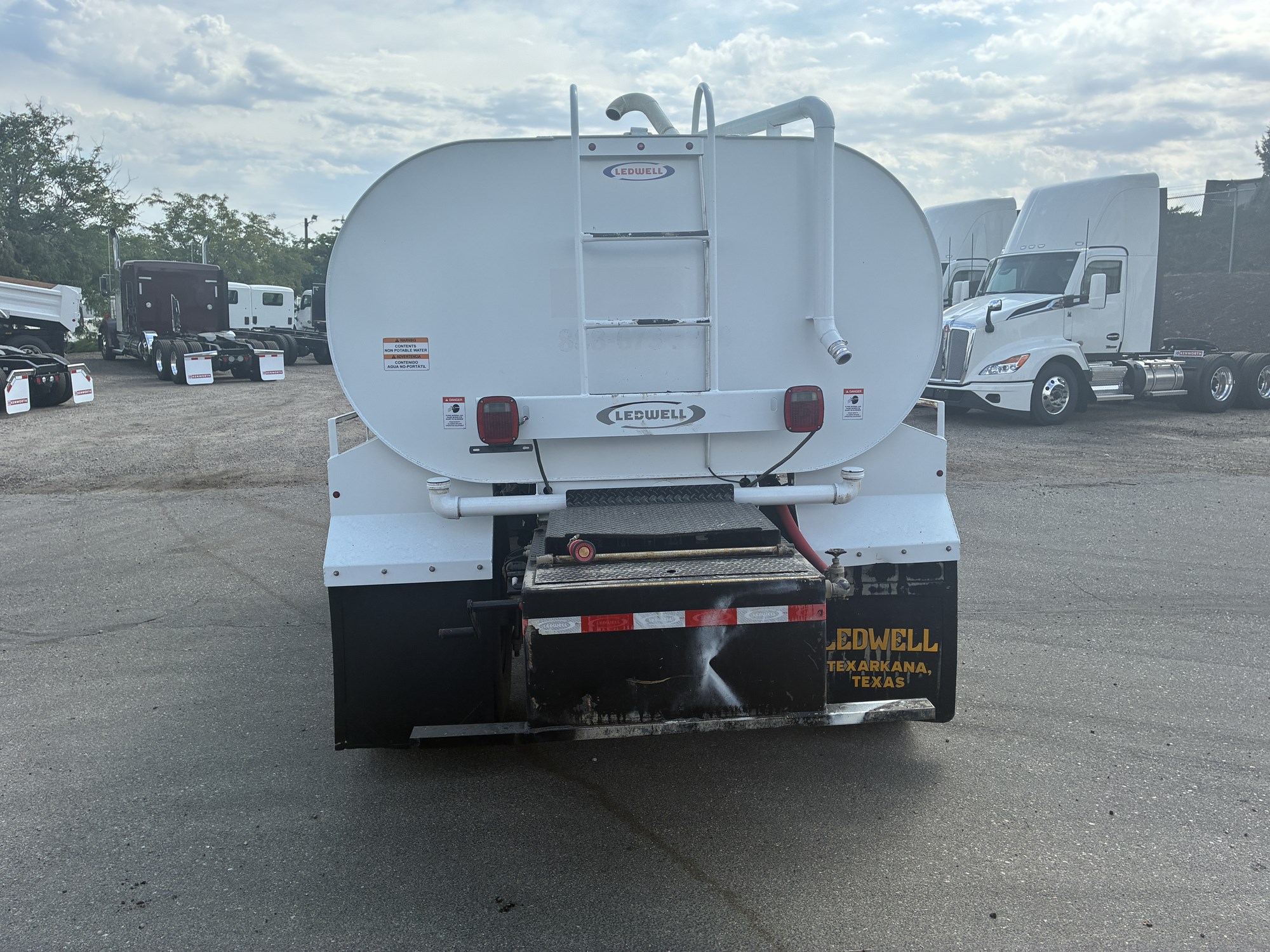 2022 Freightliner eM2 in Boise, ID — photo 4