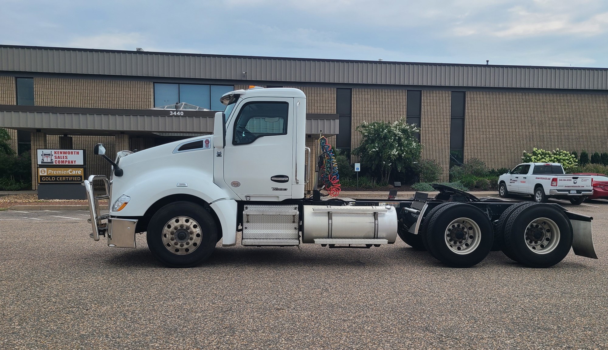 2022 Kenworth T680 2022 Kenworth T680 - image 5 of 6