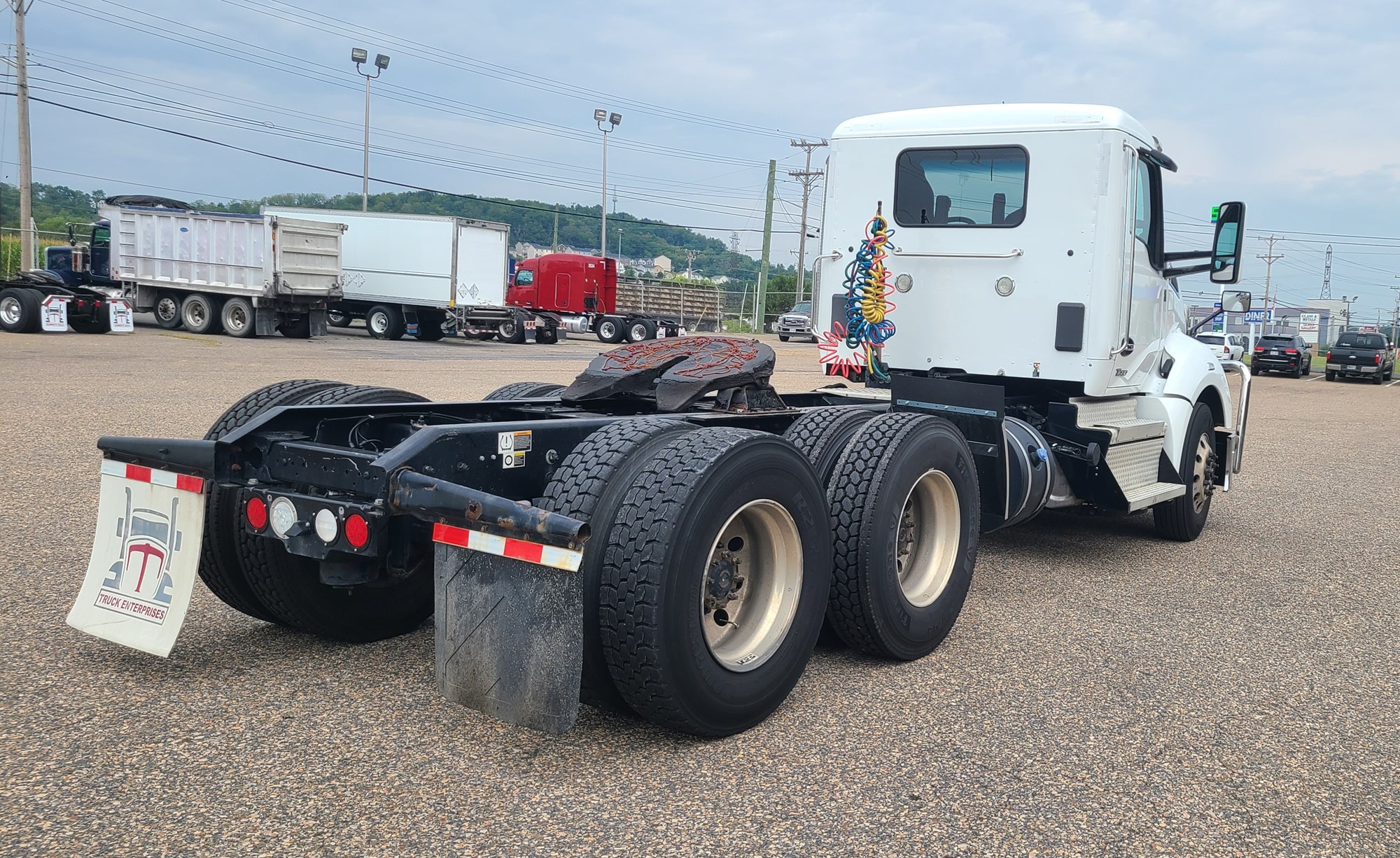 2022 Kenworth T680 2022 Kenworth T680 - image 5 of 6