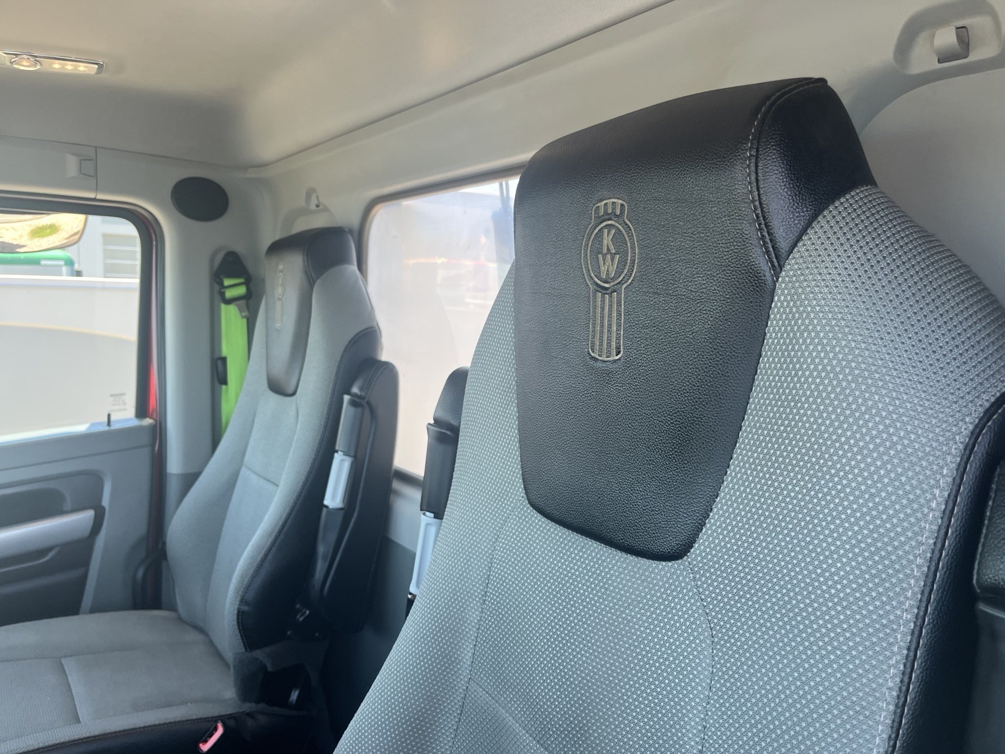 2022 Kenworth T880 in Pocatello, ID — photo 4