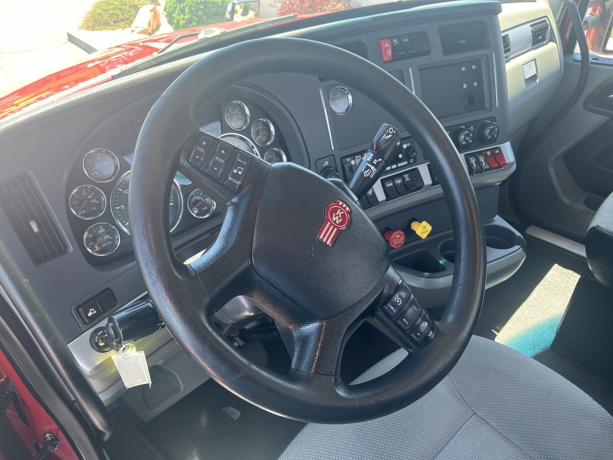 2022 Kenworth T880 in Pocatello, ID — photo 6