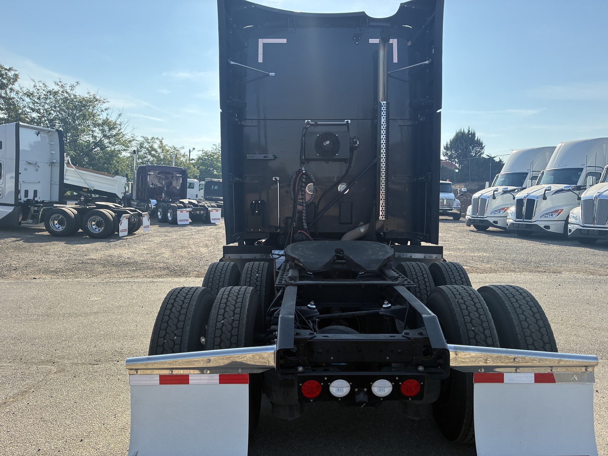 2023 Kenworth T680 Next Gen - image 4 of 6