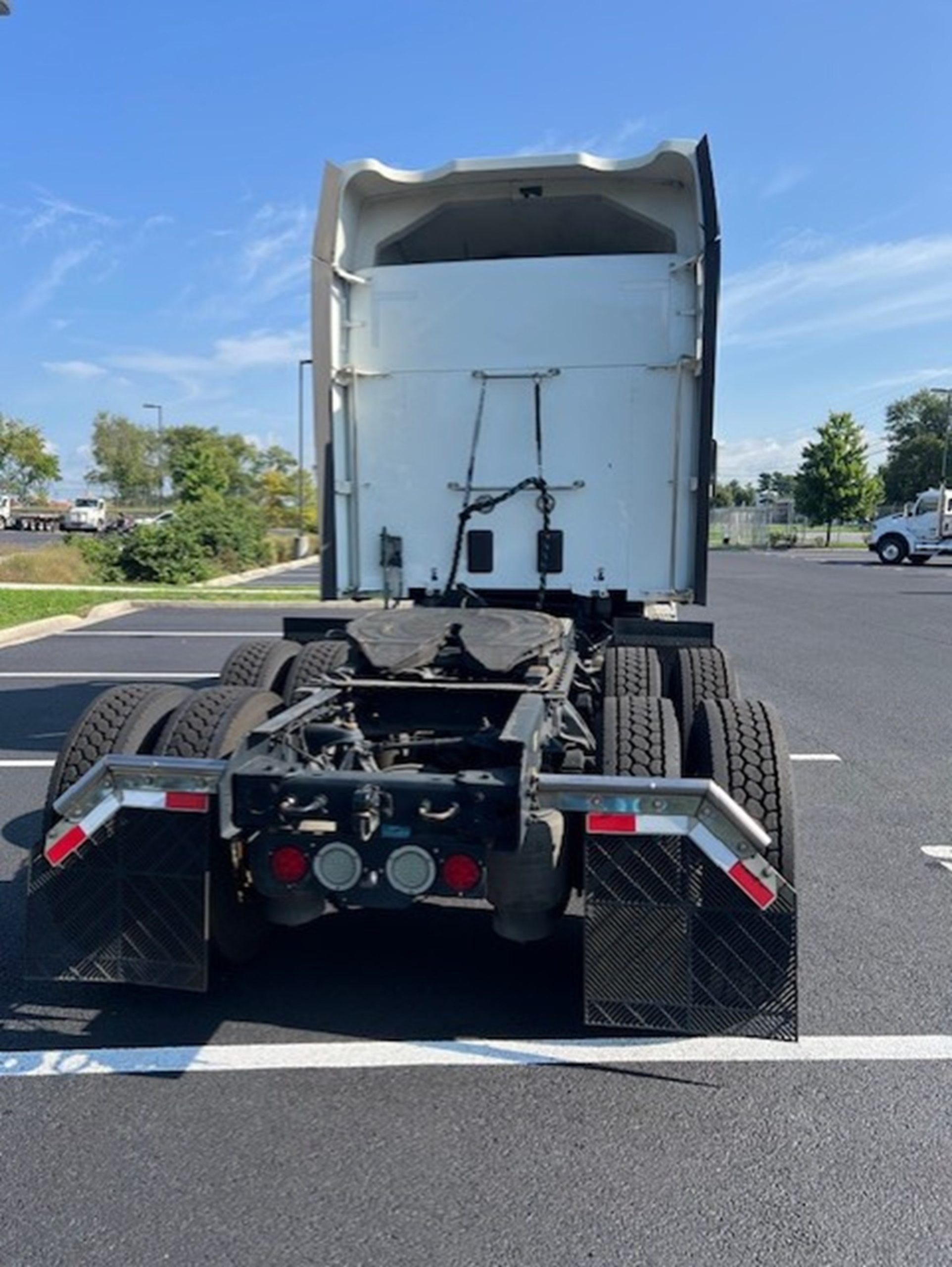 2024 Kenworth T680 - image 6 of 6