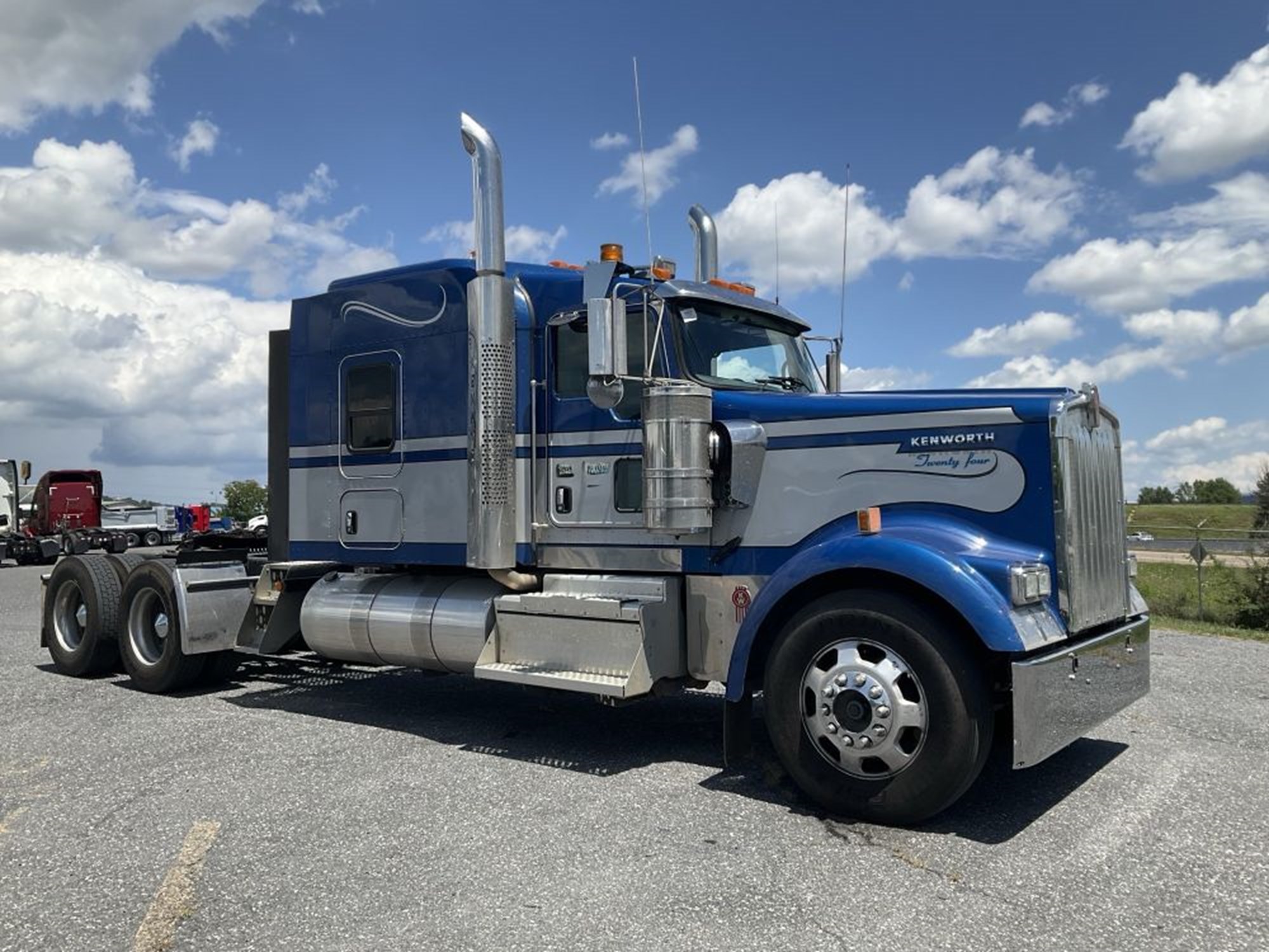 2024 Kenworth W900B 2024 Kenworth W900B - image 6 of 6