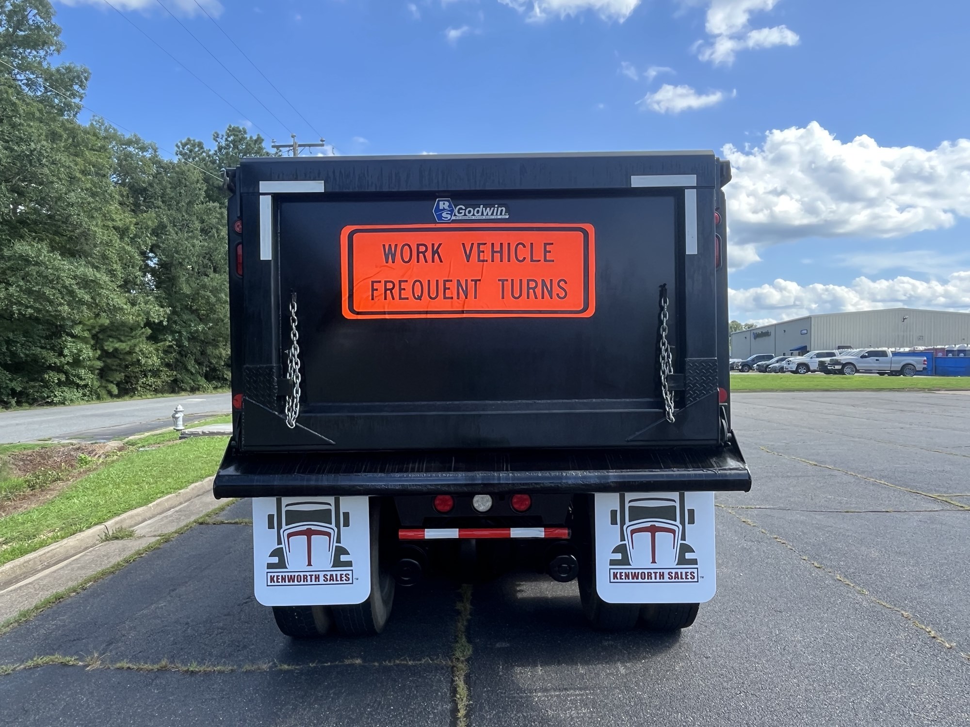 2025 Peterbilt 567 - image 6 of 6